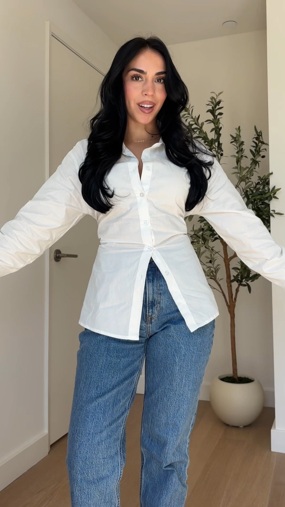 Shirt: size small
Jeans: size 24 (regular length)