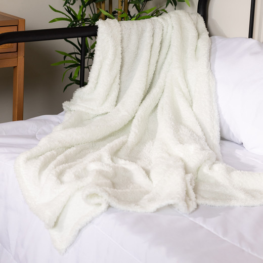 luxe collection sherpa blanket | Five Below