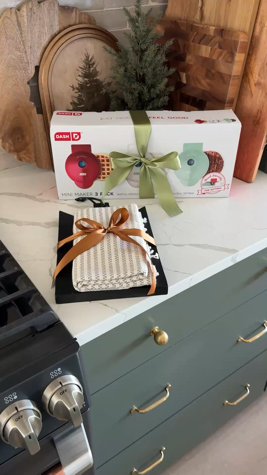 The cutest gifts under $50, all from @Wayfair! Mini waffle maker set, and a cute serving board with dish towel. #wayfairpartner #wayfair #holidaygiftguide 


#LTKGiftGuide #LTKHoliday #LTKFindsUnder50