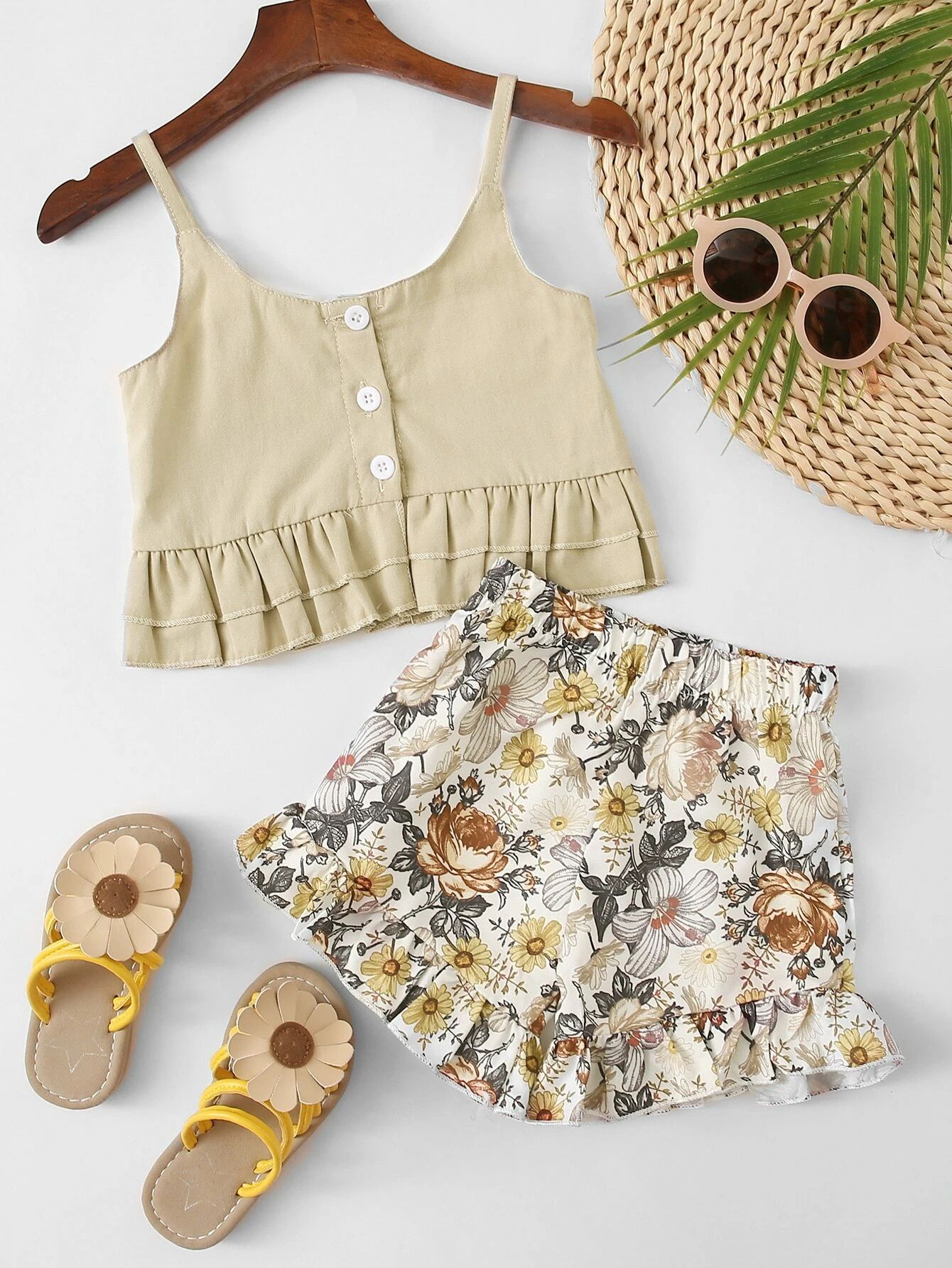 Toddler Girls Crop Cami Top & Floral Shorts | SHEIN