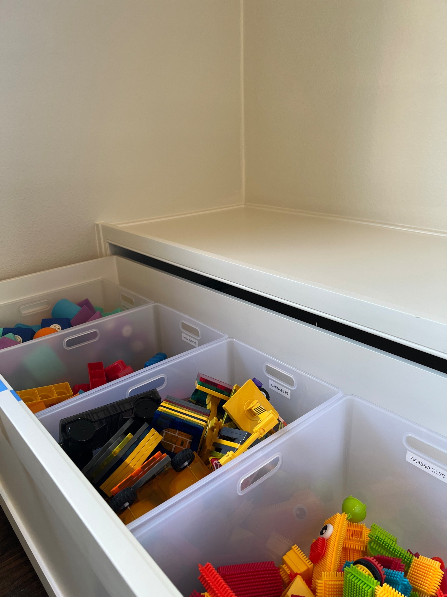 I love you shimo bins! 