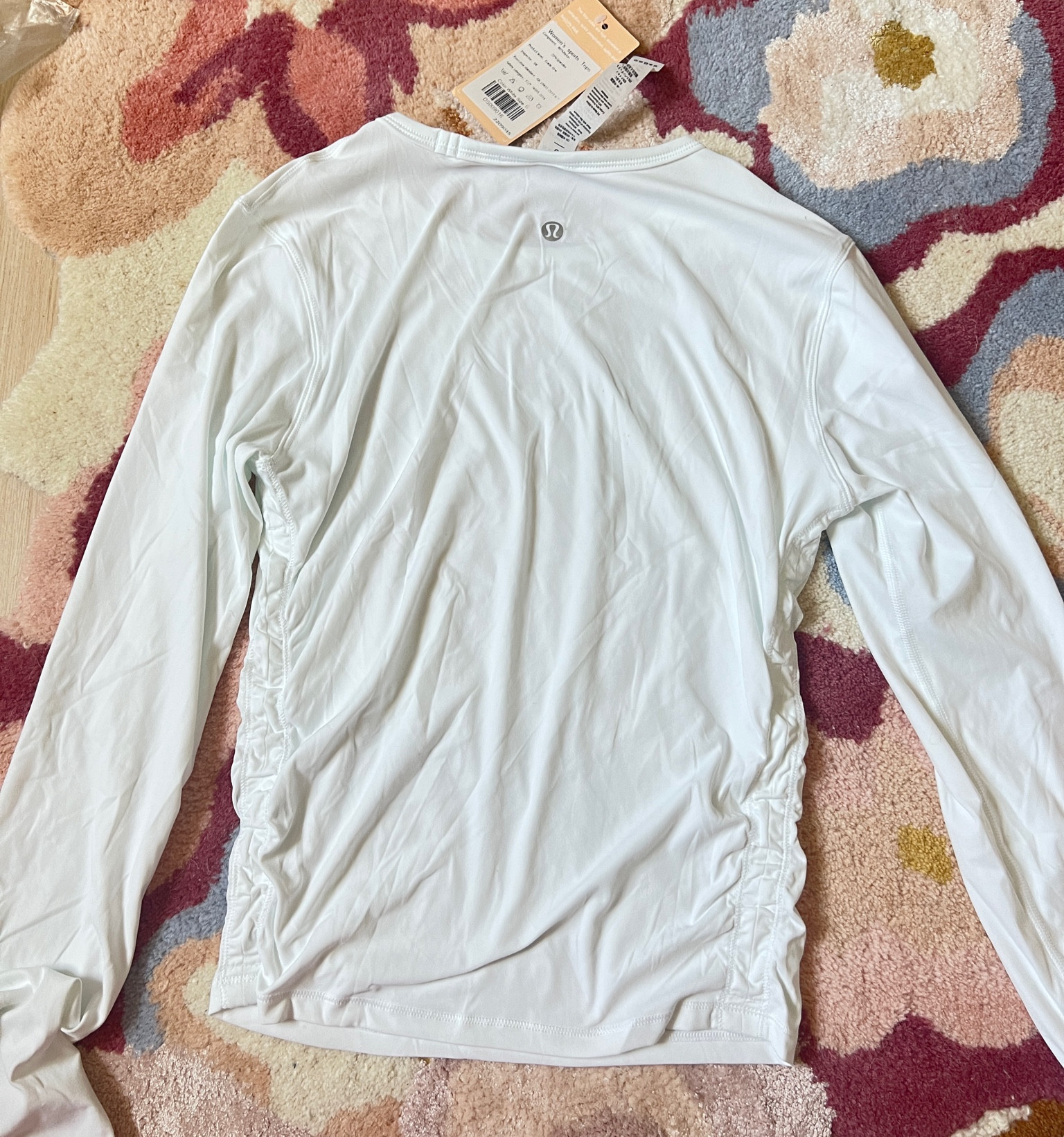 Long sleeves & light weight workout top! 