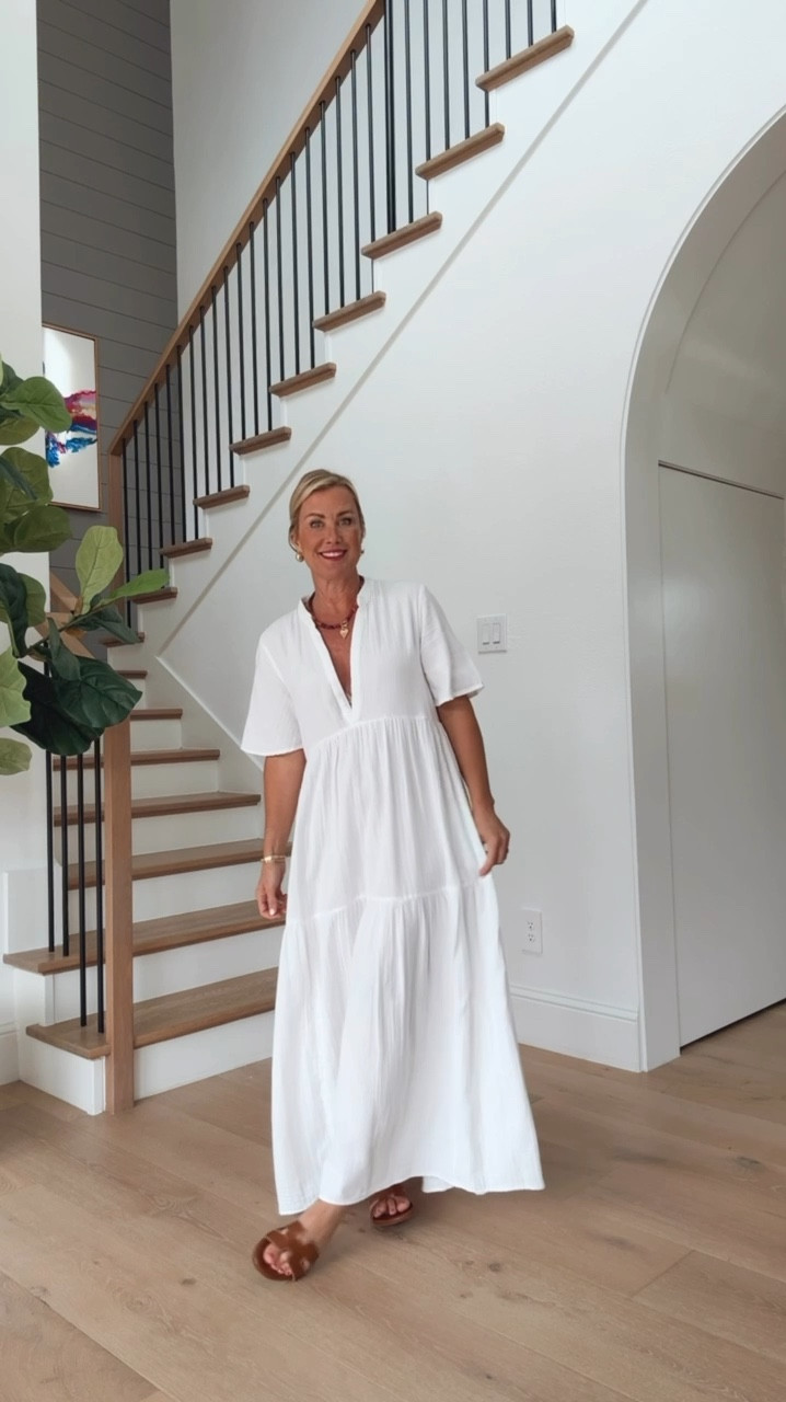 Exclusive Anthropologie code! Code CASSIE20 saves you 20% this weekend only! #sugarplumstyle #anthro #anthropologie

Size regular XS dress, petite would be better

#LTKSaleAlert #LTKSeasonal #LTKOver40