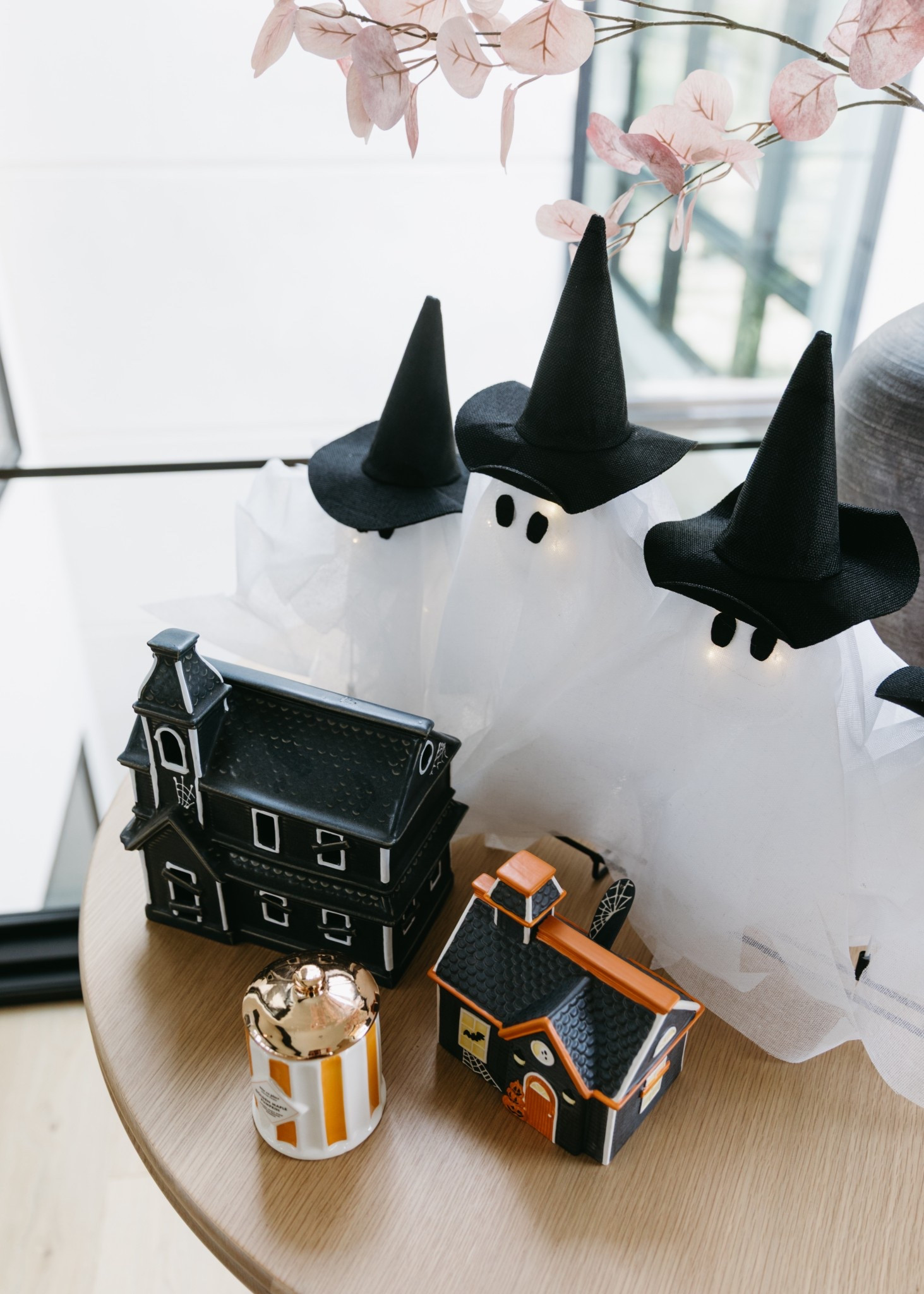 Halloween details in the entryway. Linking some of my favorite decorations from Pottery Barn!

#LTKHome #LTKautumn #LTKSeasonal