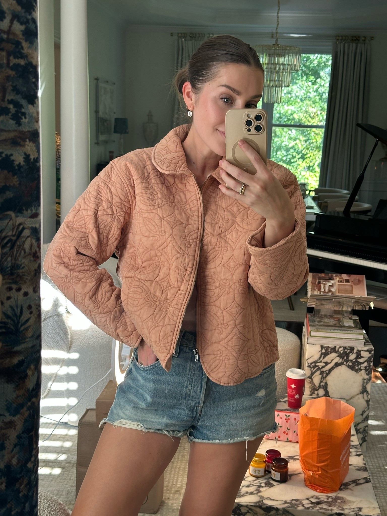 Looks like Anthro for less. 😎 Cute quilted jacket for Fall (medium)

#LTKootd