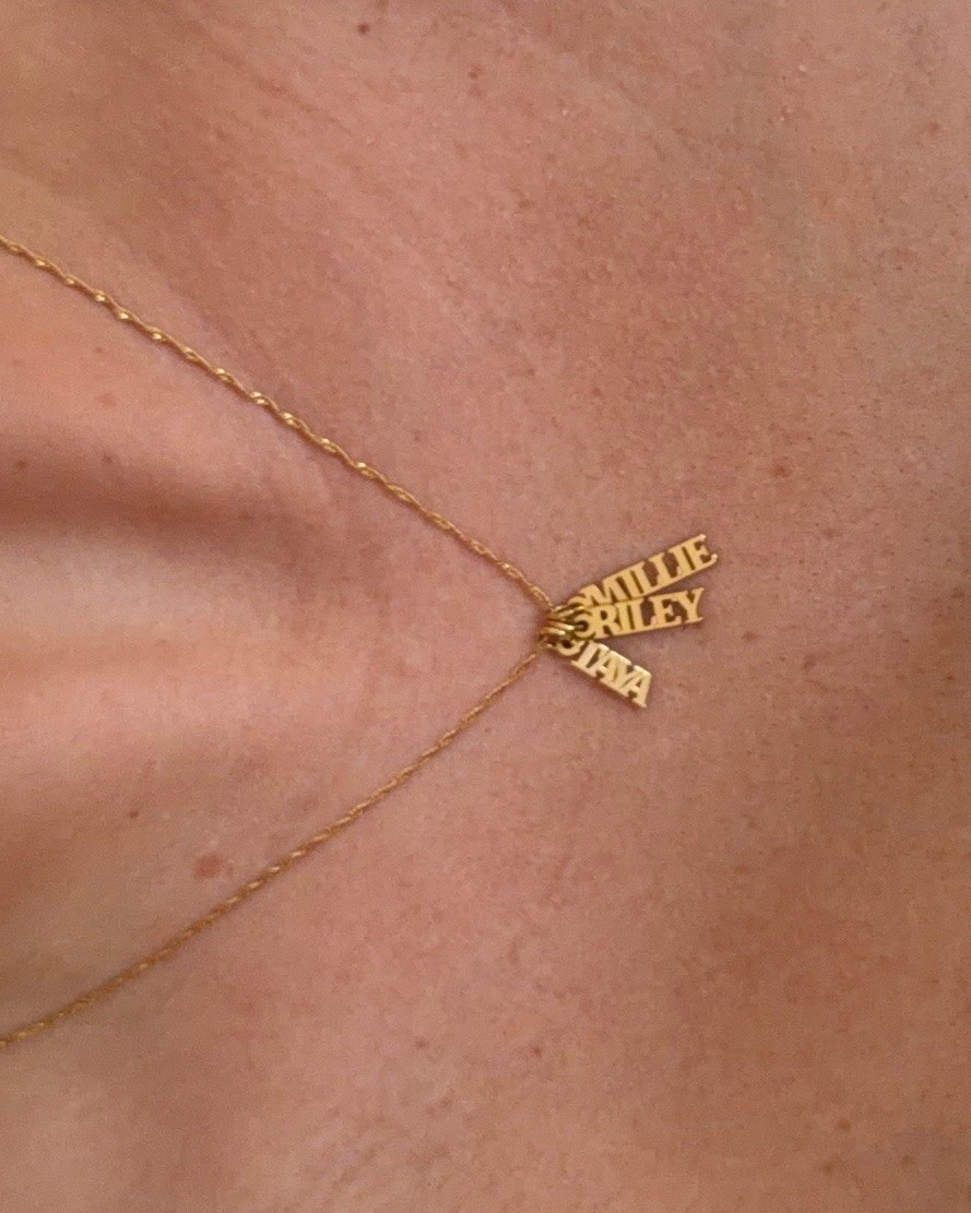 Custom w all three of my kids names!! Sooo cute. Vermeil plates and it’s held up so well/I wear it everyday.  Code: BreS20 for 20% off!! 

#necklace #mom #pushpresent #customnecklace #customjewelry #momnecklace

#LTKmomlife