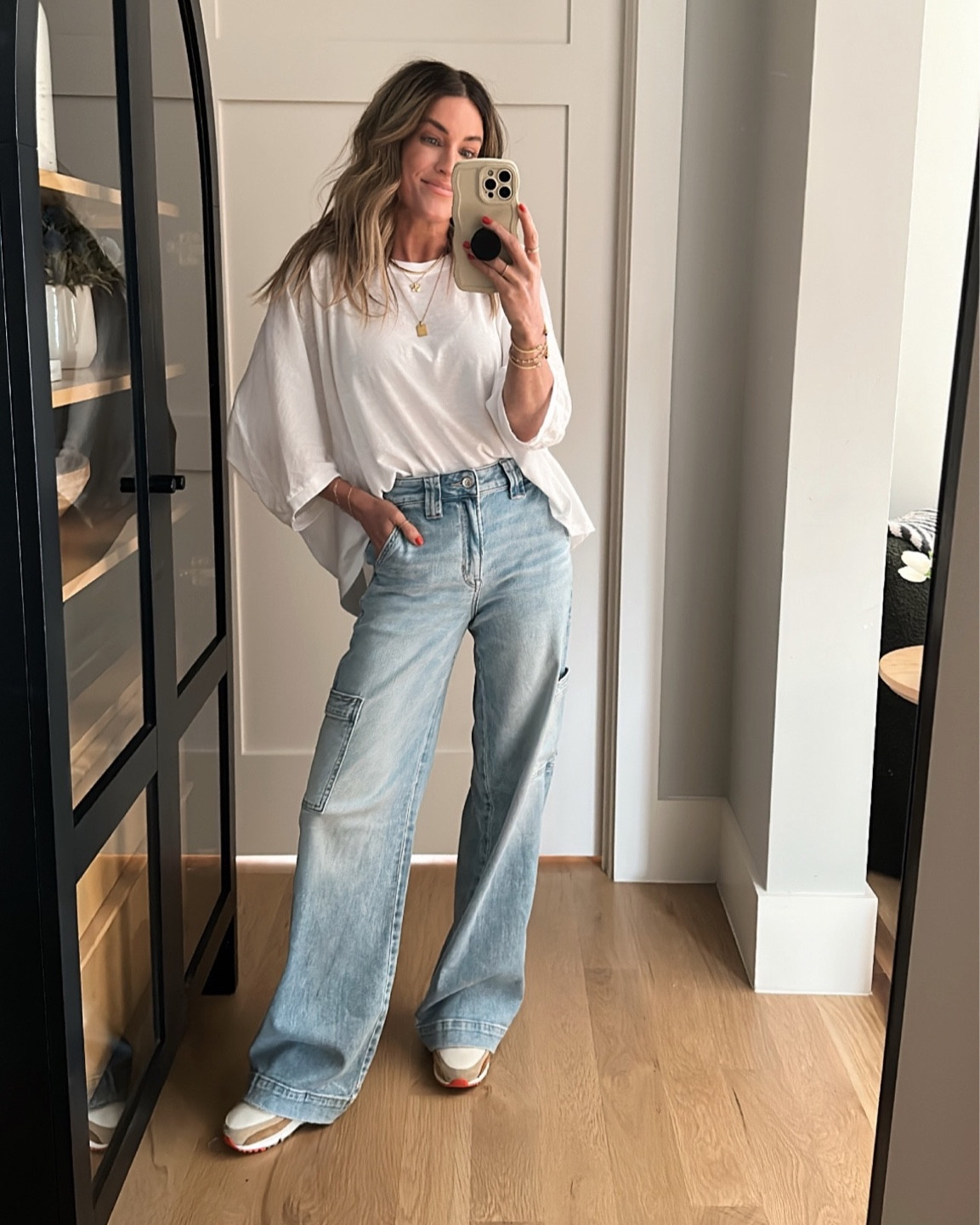 Most comfortable jeans EVER!! If between sizes, go down. Wearing small in this tee!

#LTKshoecrush #LTKstyletip
