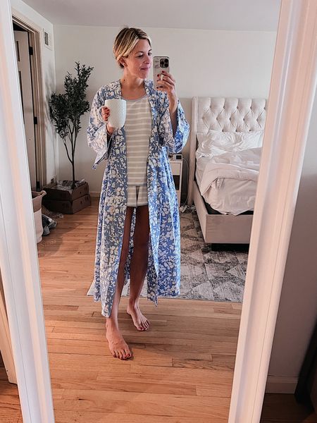 This robe would be perfect for Mother’s Day!