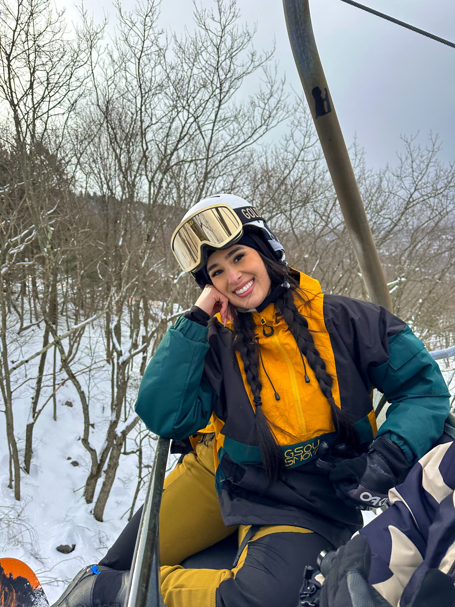 Snowboarding fit 🏂✨

#LTKHoliday #LTKActive #LTKSeasonal