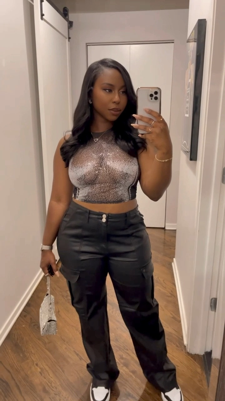 The perfect outfit for a concert, date night, or a club scene! I’m so obsessed with look 😍🖤

5’3 | 160 lbs | Size M top | Size L Cargos | Size 9 Shoe 

#Affordablefashion #chicstyle #concertoutfit #datenightoutfit #nightoutoutfit

#LTKVideo #LTKfindsunder50 #LTKstyletip