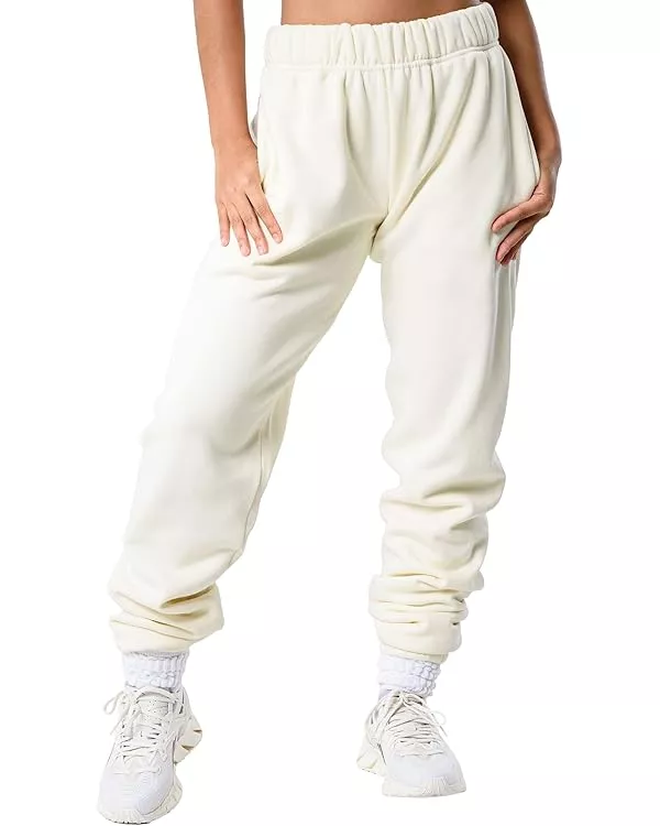  Kamo Fitness CozyTec High-Waisted Sweatpants For