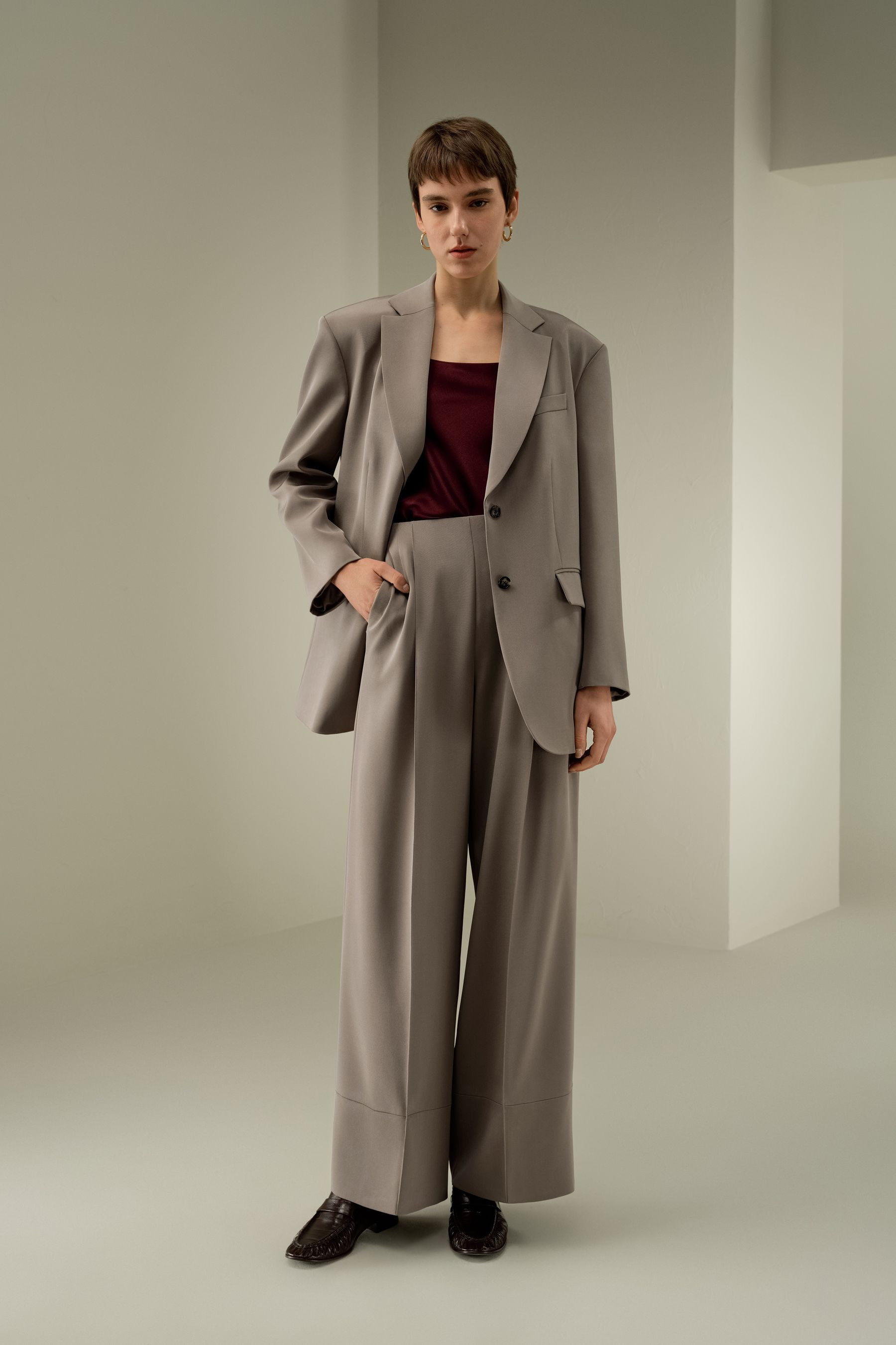 Oversized Padded-Shoulder Silk Blazer | LILYSILK