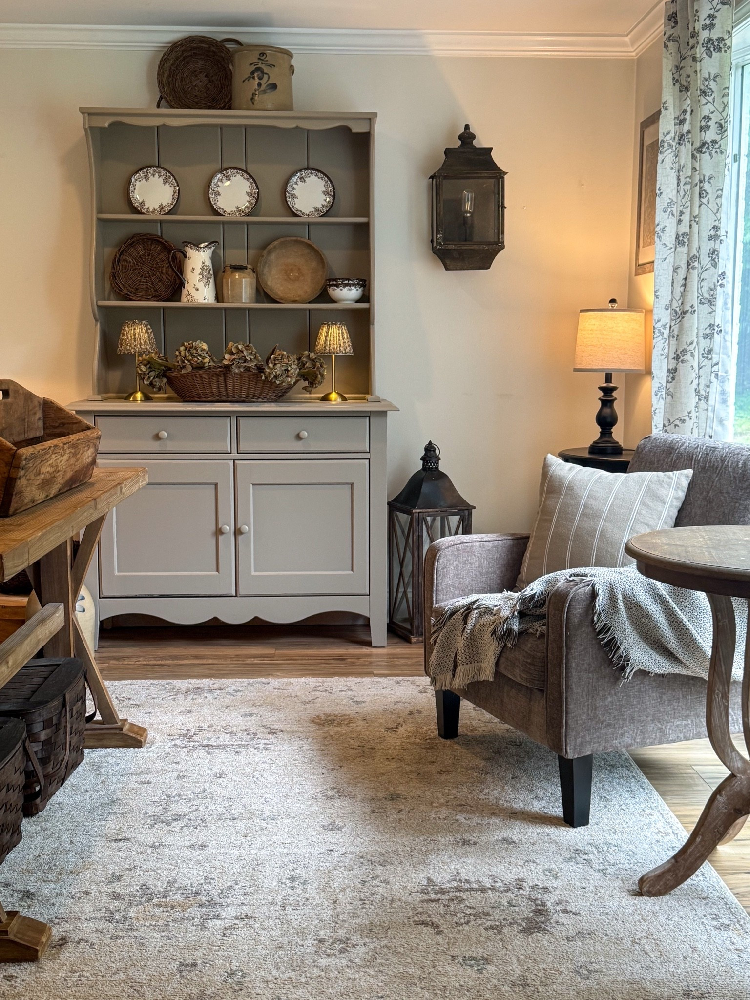 Cozy corner

#LTKHome #LTKSeasonal