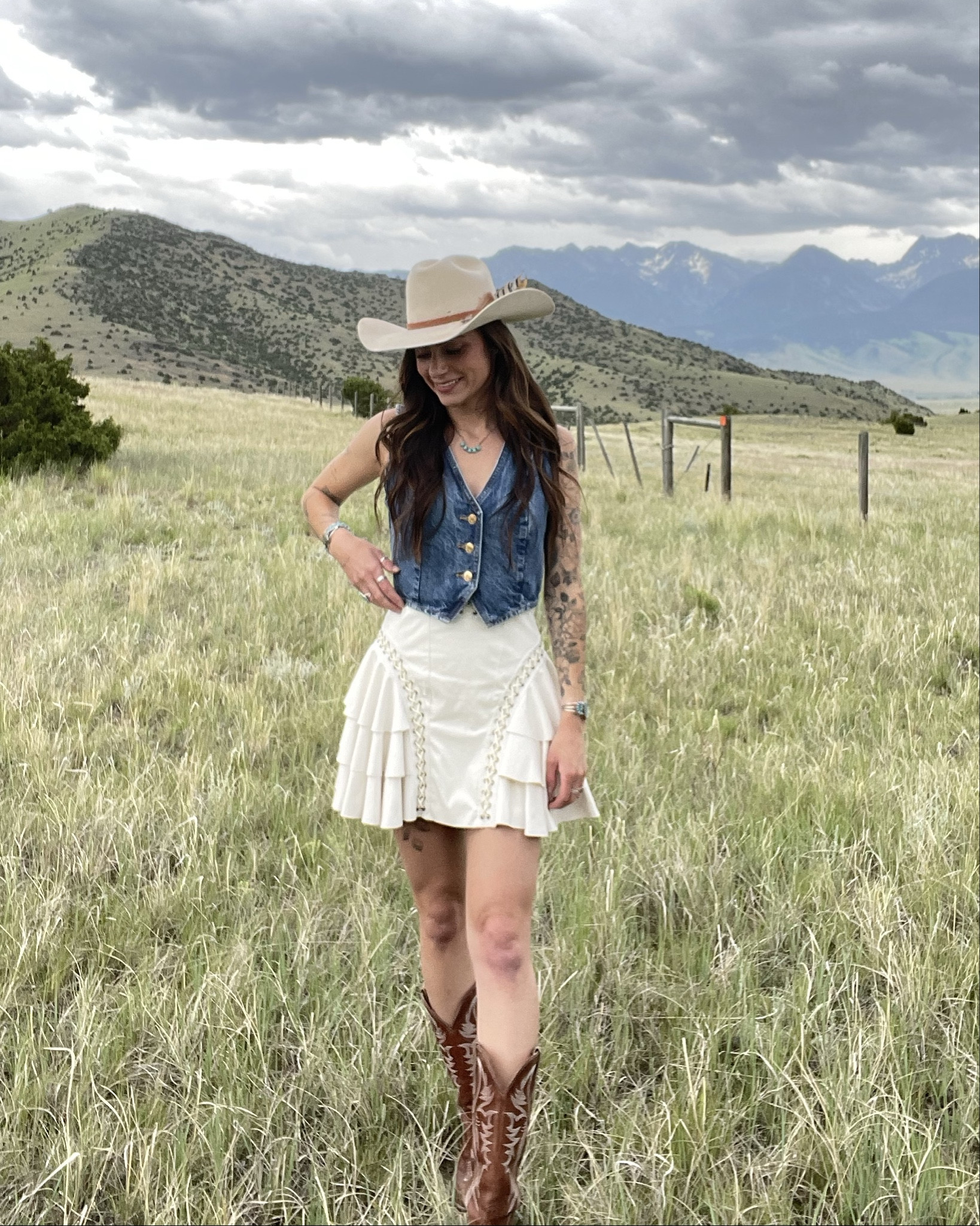 Hat: Cofer Hat Co similar linked
Vest: Zara similar linked

#LTKShoeCrush #LTKFindsUnder50 #LTKFindsUnder100