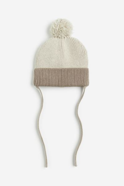 Pompom Beanie | H&M (US + CA)