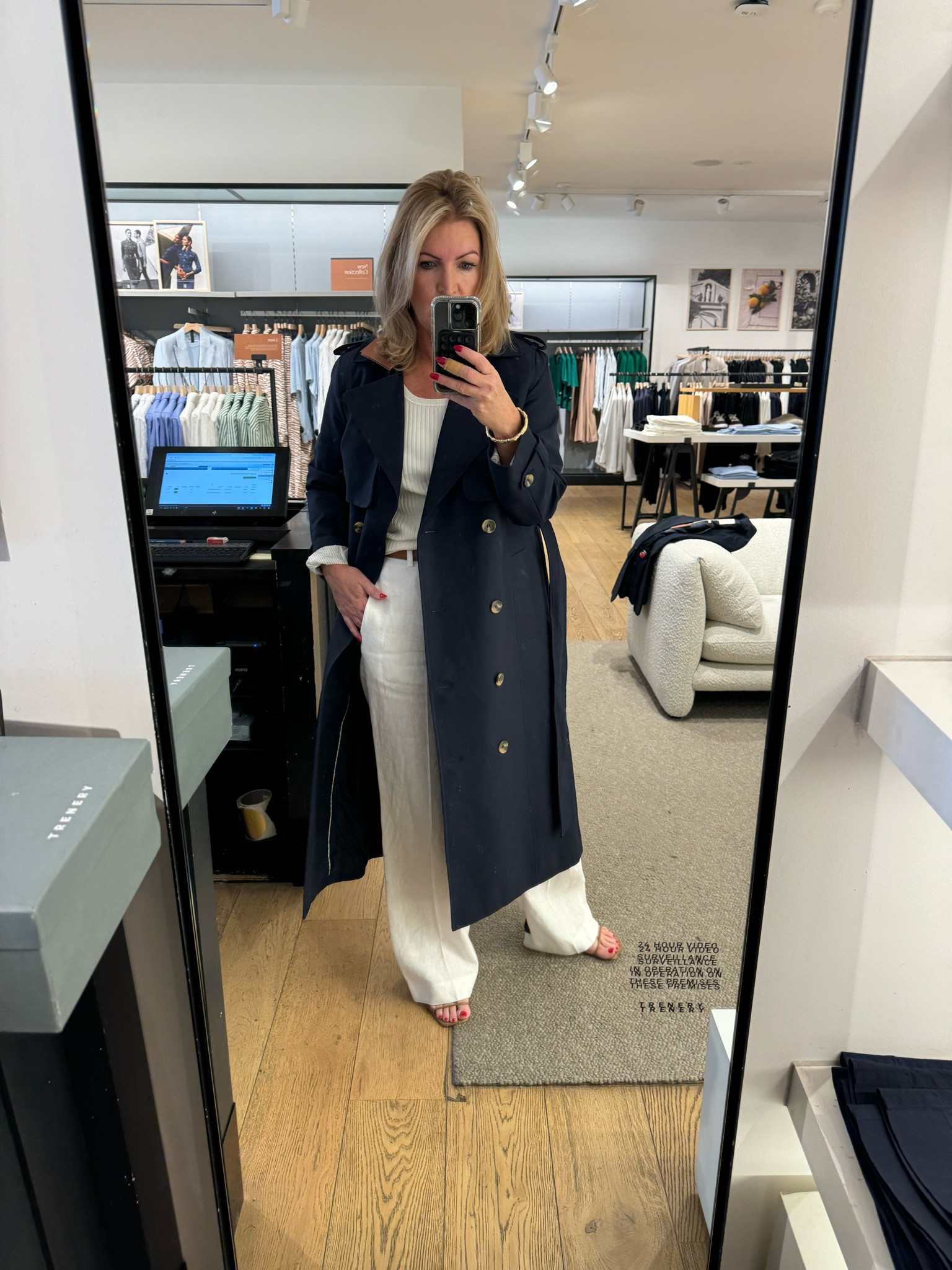 Navy trenches are a great classic alternative 


#LTKspring #LTKaustralia #LTKover50style