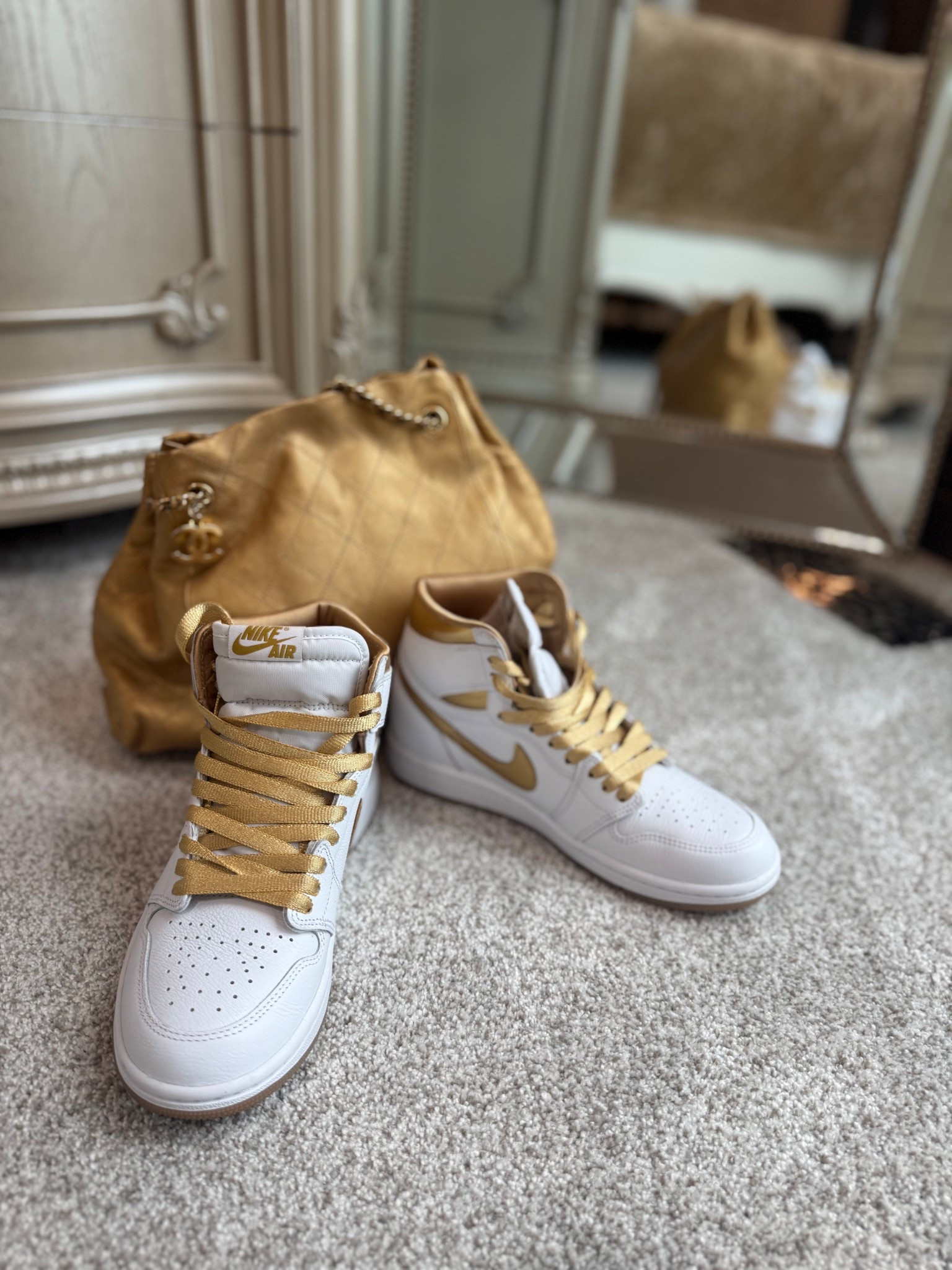 💛💛💛

#LTKShoeCrush #LTKItBag #LTKStyleTip