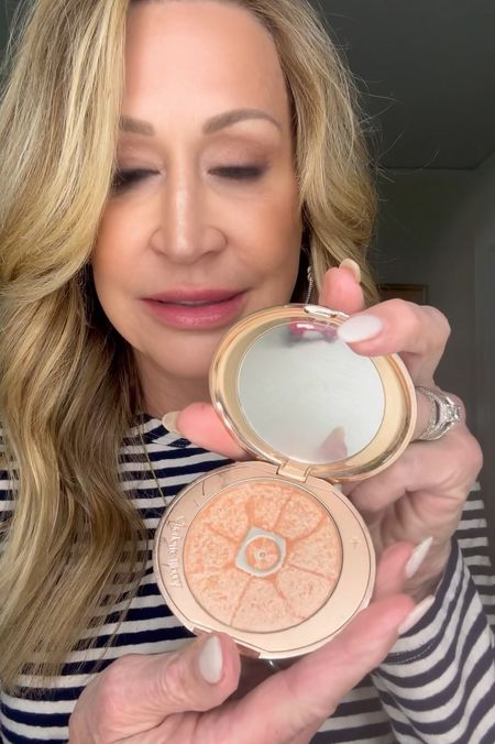 Two of my favorite Sephora products to give you that Summer glow…Charlotte Tilbury highlighter and Glow Recipe Watermelon Sun Glow Serum!  You’ll love both!!!
 

#LTKVideo #LTKbeauty #LTKSeasonal