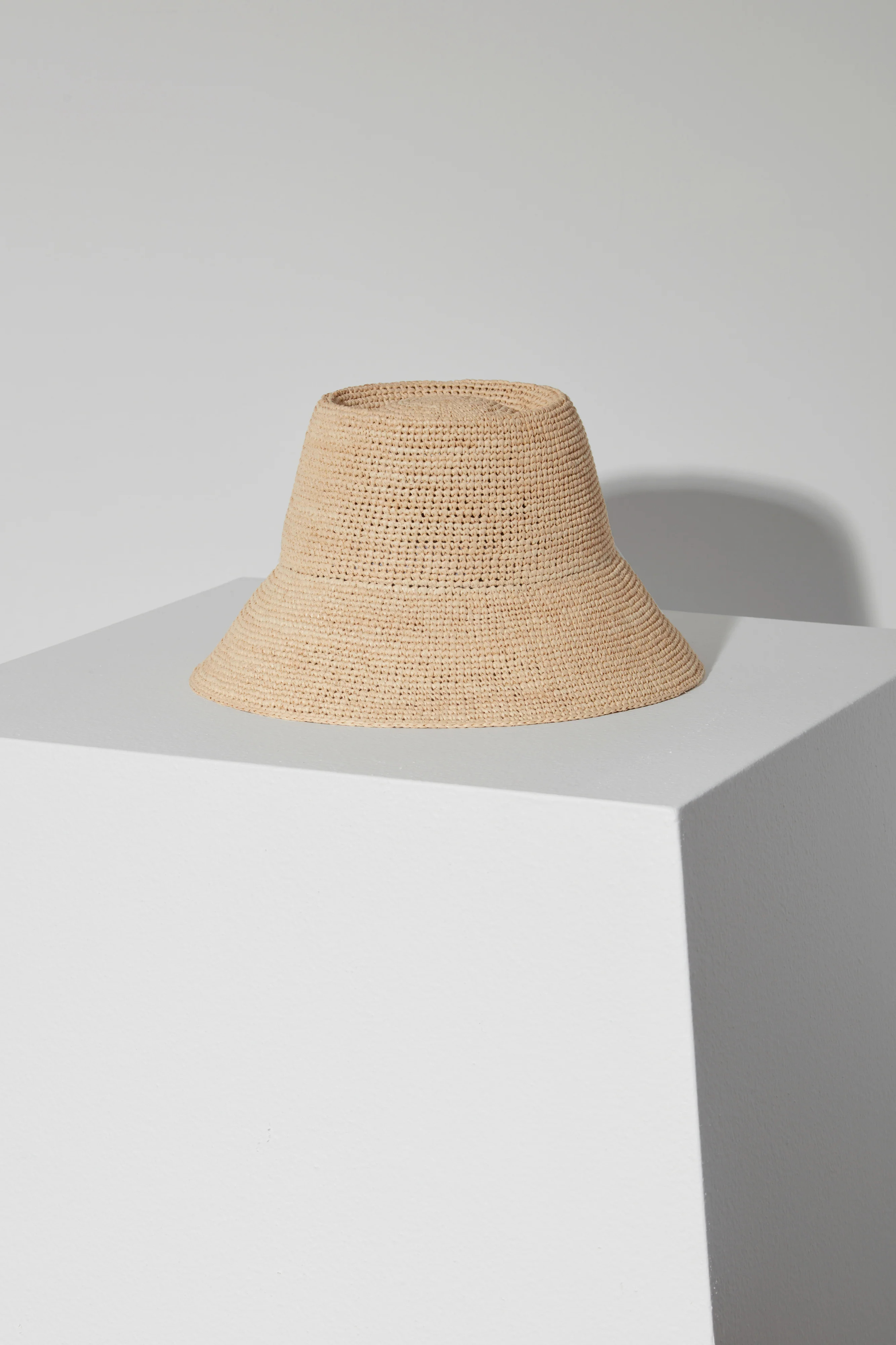 Felix Bucket | Janessa Leone