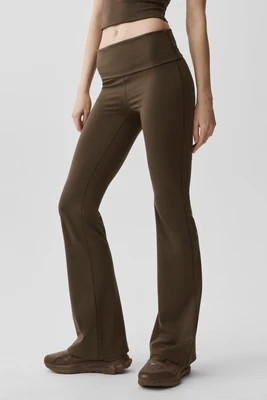 ALO Softsculpt Foldover Flare Legging in Espresso Brown, Size: Small | Alo Yoga