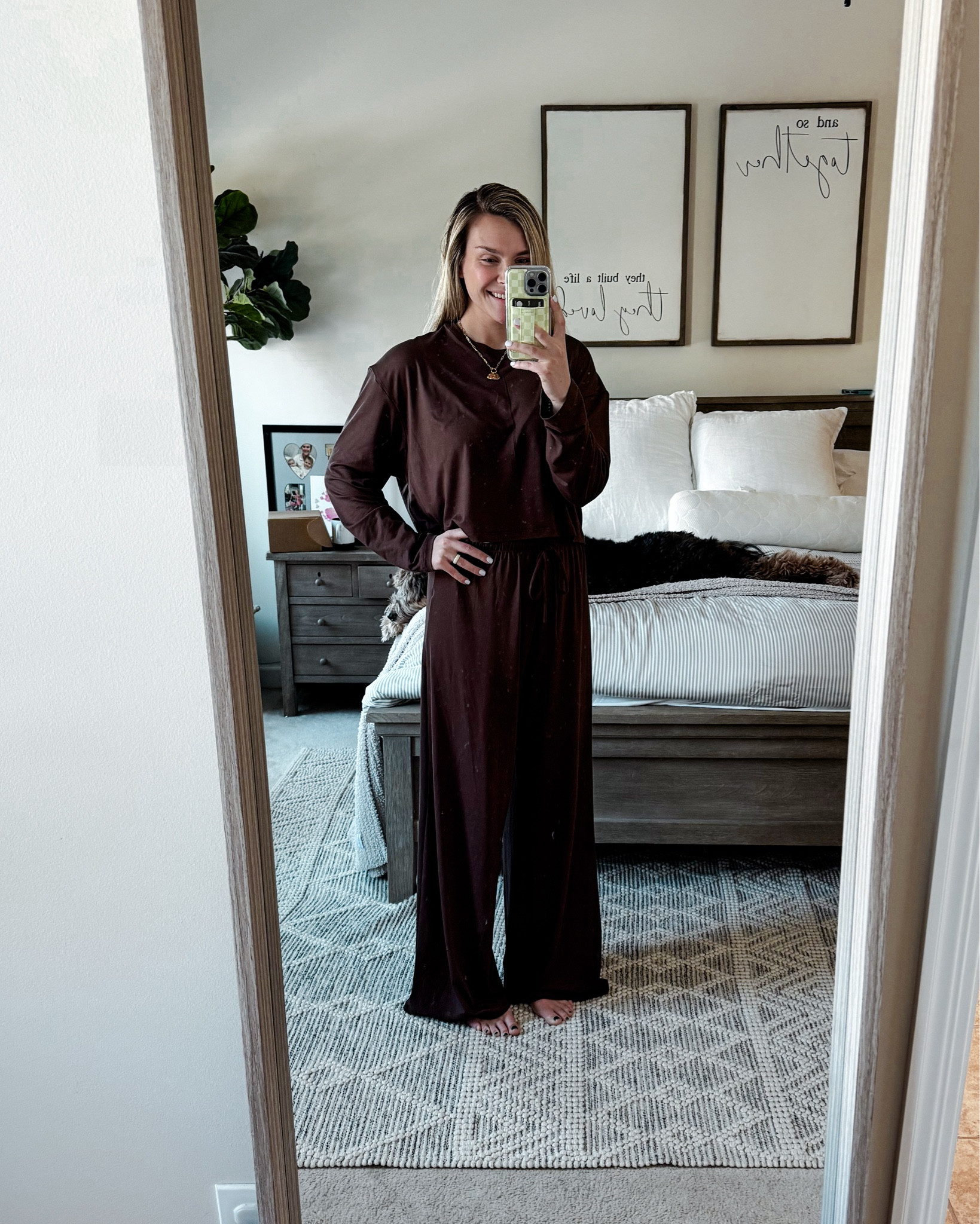 One of the more expensive sets I’ve purchased and truly worth every penny😮‍💨🙌🏼 so comfy and fit while pregnant and now!

#LTKootd #LTKmomlife