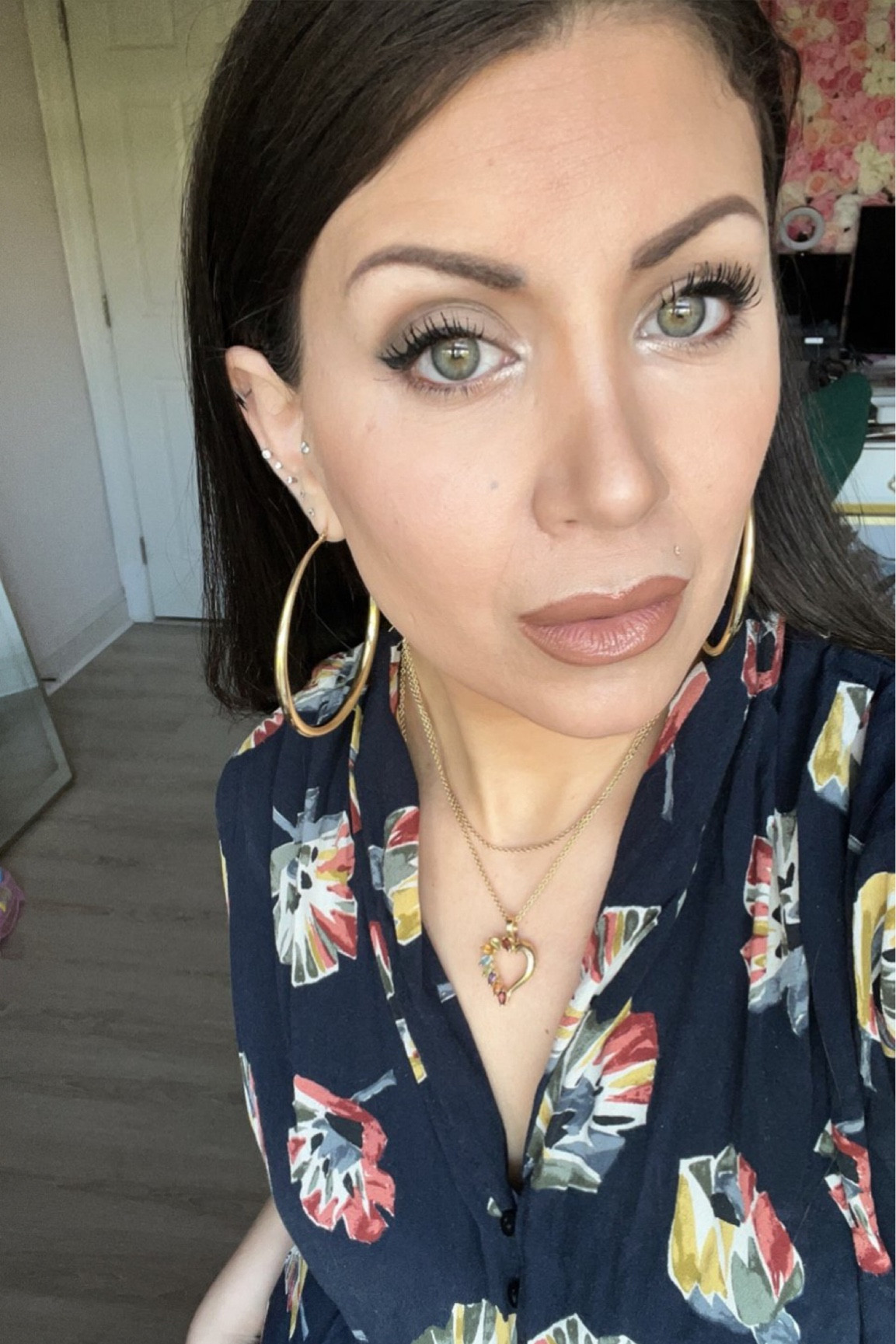 Palm Sunday glam ✝️

Soft smokey eyes and a glossy lip was today’s combo.💋

Checkout my @shopltk for all of the products I used in this video. (The contour brush is definitely the VIP of this application.)

#kissedbymelissa #mommymakeup #grwm #maccosmetics #beautyhack #beautyfind #fyp #sundayfunday #palmsunday #itcosmetics #charlottetilbury #tartecosmetics #yslbeauty #iconiclondon #ulta #sephora #momglam



#LTKbeauty #LTKstyletip #LTKFind