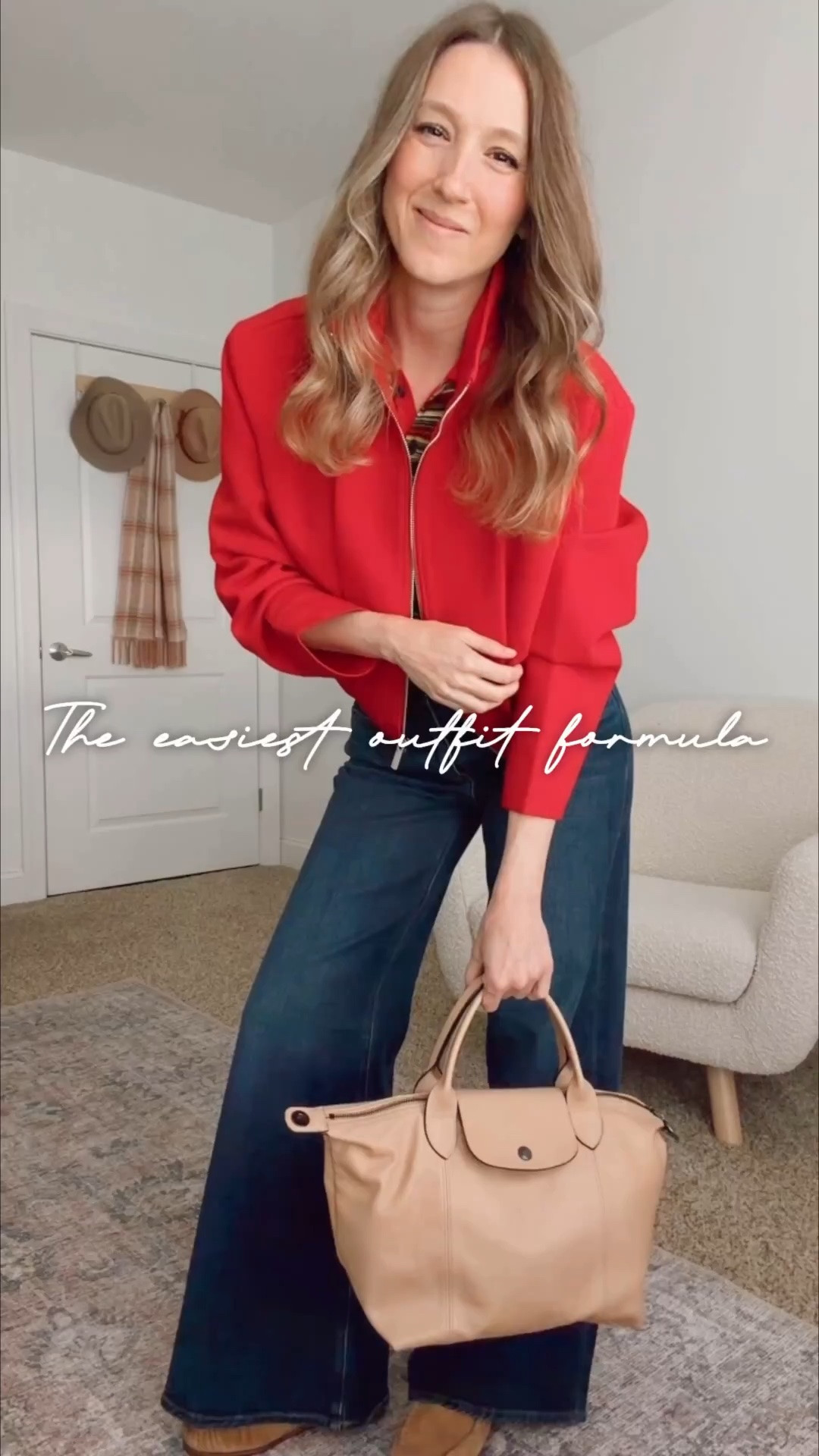 The red top and wide bottoms make a simple fit work well. This mix keeps things easy and comfortable.

#LTKootd