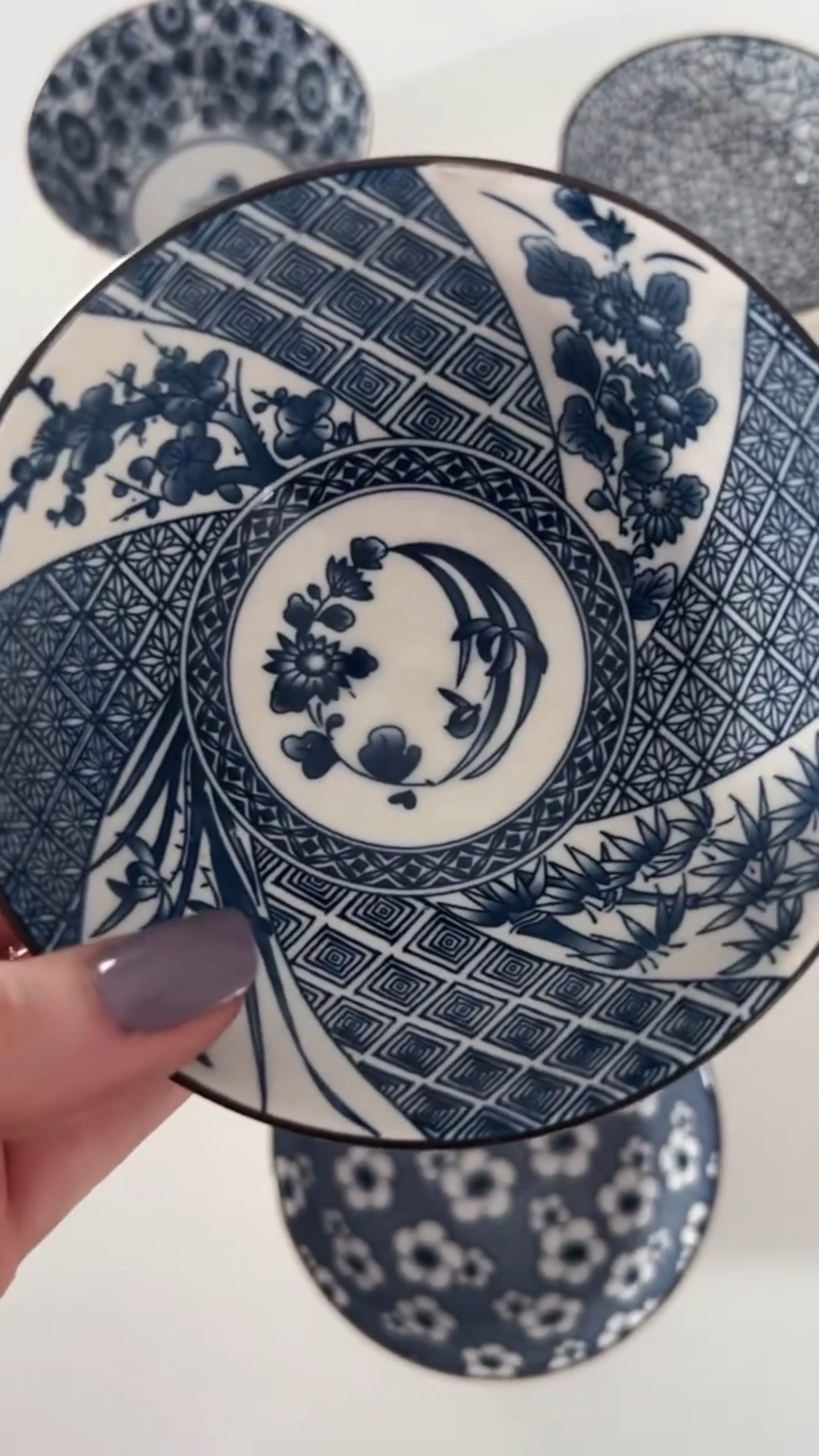 These bowls look like pottery barn but I found them on Amazon! 

➔ U.S. shoppers - find it on Amazon.com here: https://amzn.to/4u4jDJr

#LTKHome #LTKspringtrends #LTKfoodie