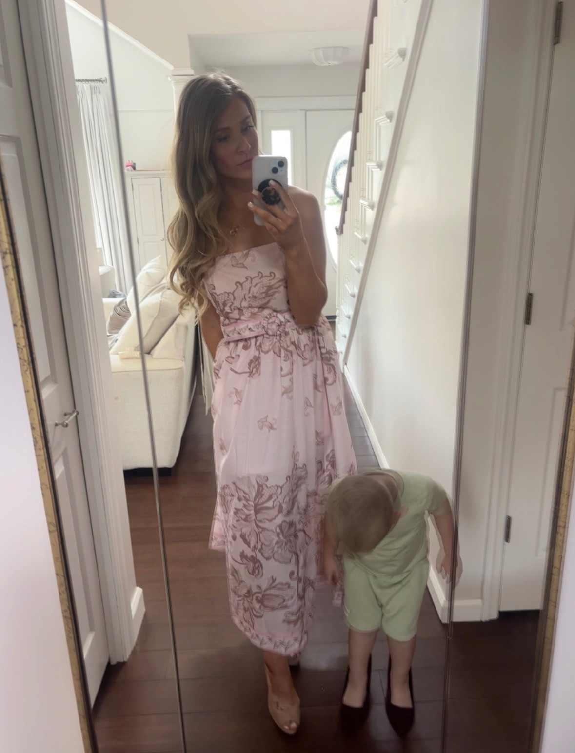Perfect dress for a spring or summer wedding! Back in stock in all sizes 