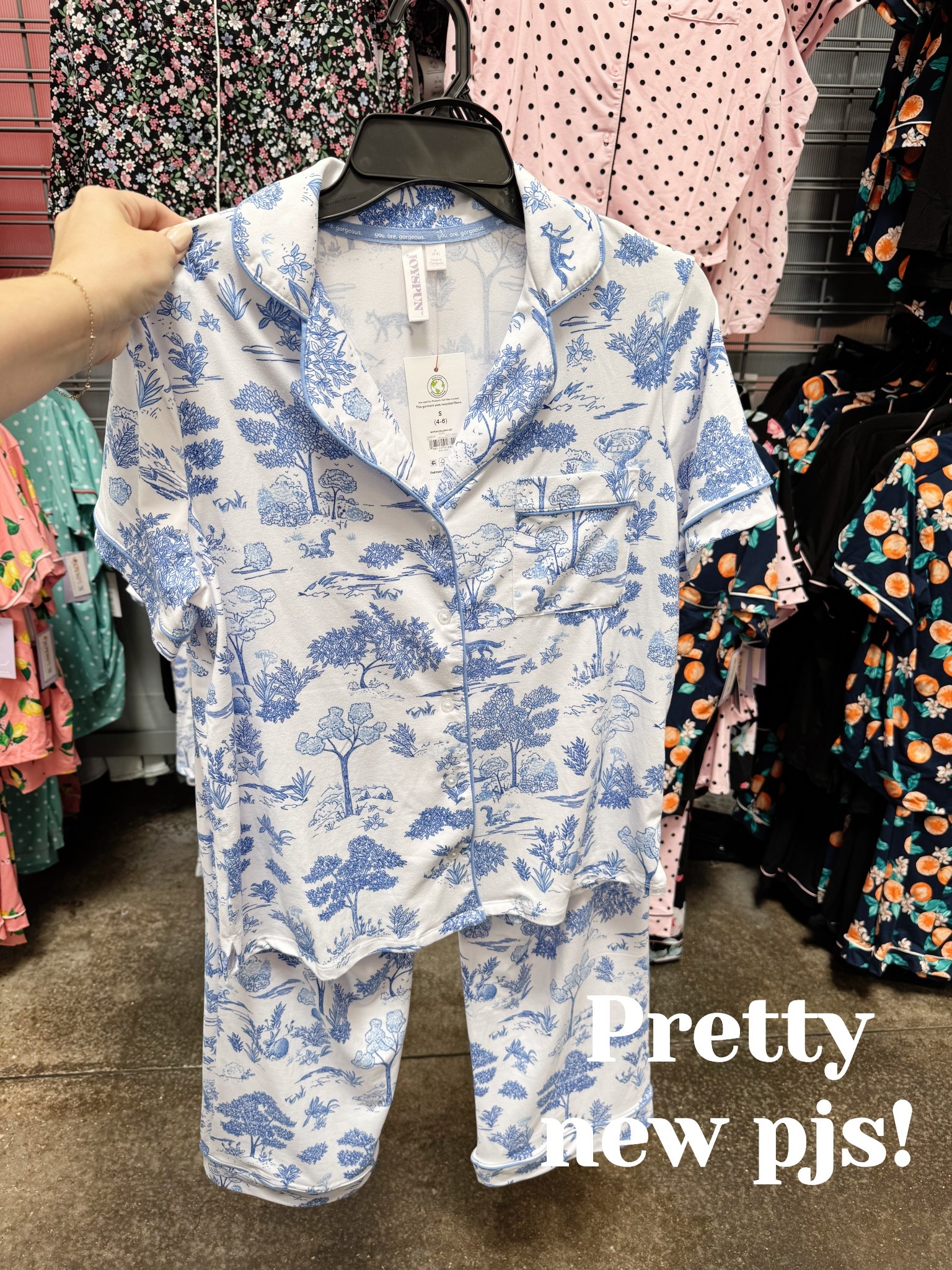 These look like a more expensive brand! So pretty and soft! These new pjs at Walmart are a must have! 