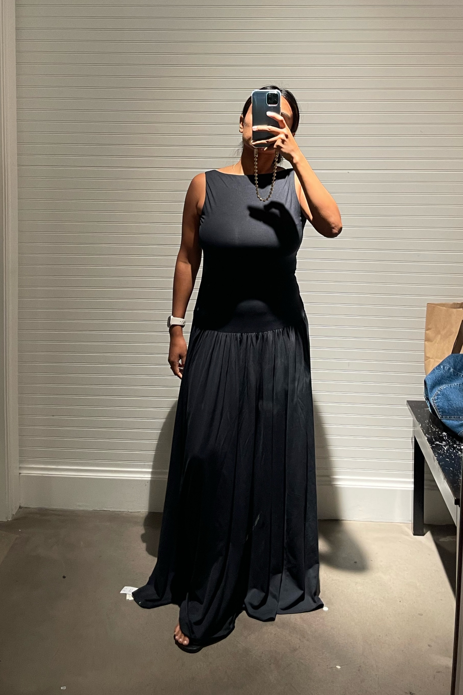 15% off a similar style dress to the one I wore in Mexico with a drop-waist style 🤌 I’m wearing a size S. They it in two colors! 

I also linked a shorter version of it :) 