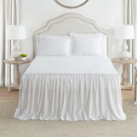 White bedding from My Texas House at Walmart

#bedding
#homedecor
#bedroom

#LTKhome