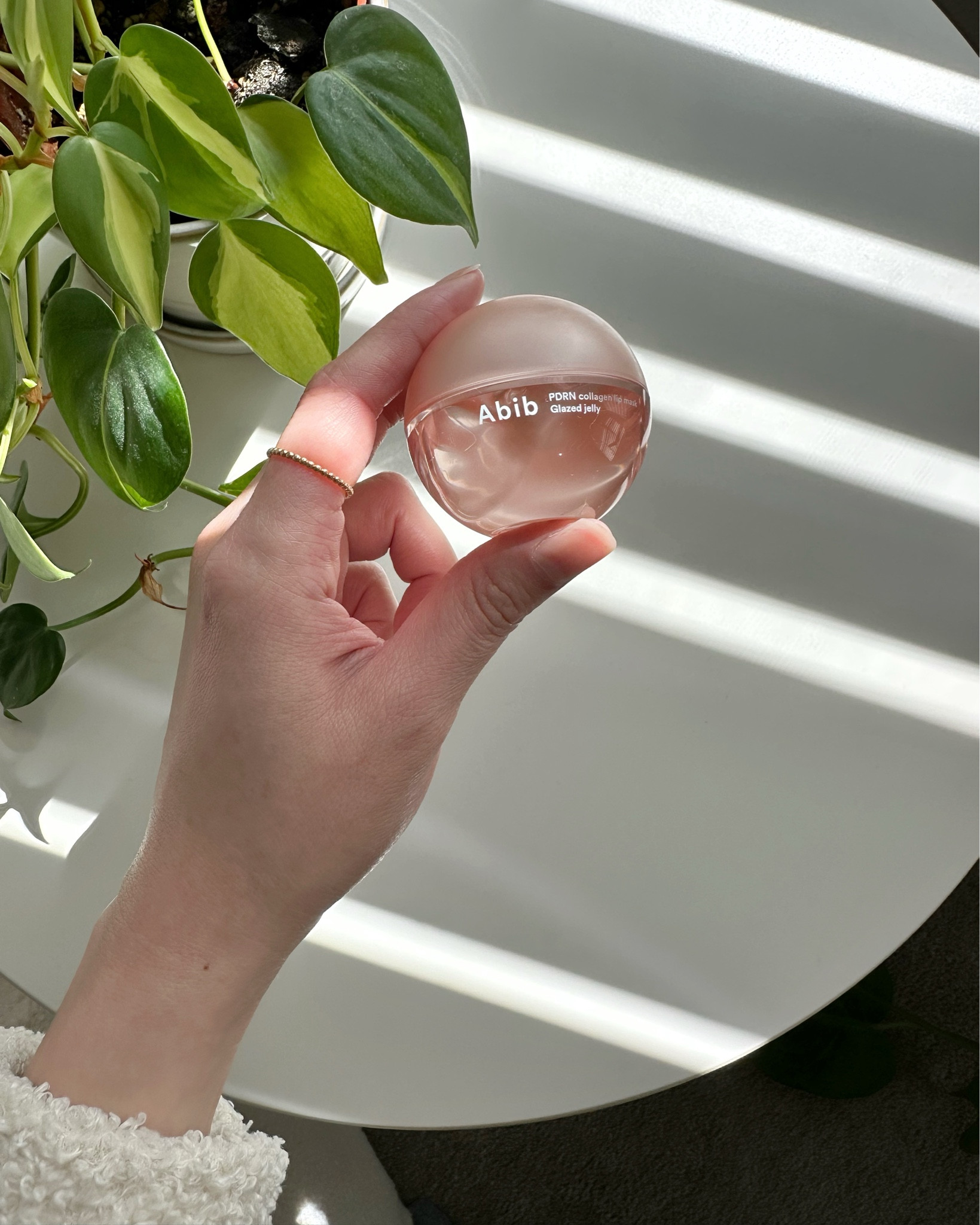 impulse k-beauty purchase while scrolling on amazon! the abib PDRN collagen lip mask 💯 feels really nice on the lip, not super moisturizing but doesn’t leave a film like the laniege lip sleeping mask imo {02.20.25}

lip mask, korean beauty

#LTKOver40 #LTKBeauty