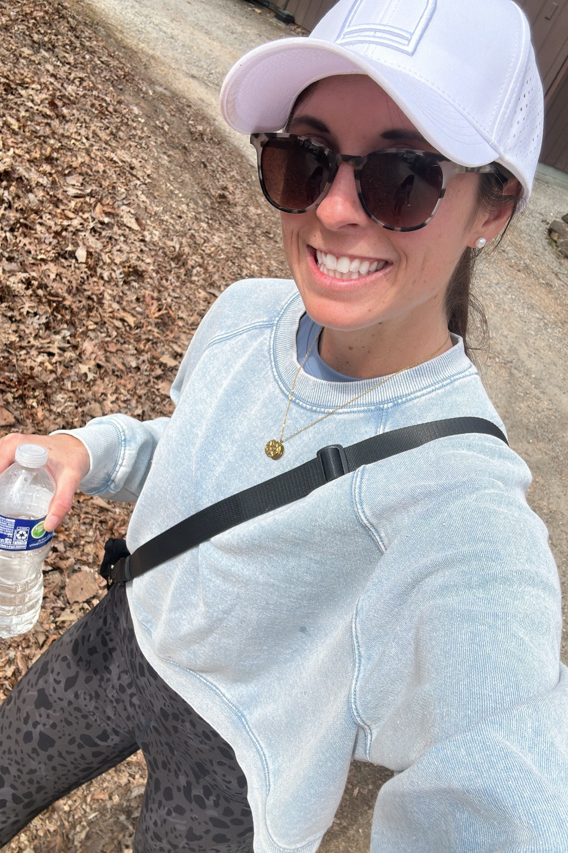 LOVING this cropped top sweatshirt from Z supply…I just ordered it in gray too 🙌🏻 #crop #sweatshirt

#LTKSeasonal #LTKfitness #LTKtravel