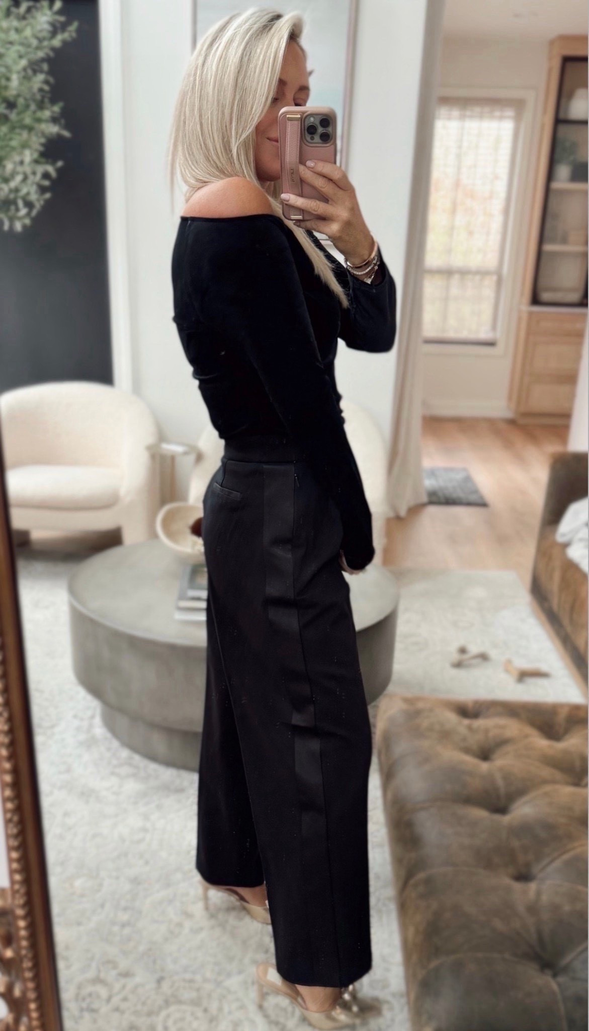 These PANTS!🔥 
Use: LILLIEXSPANX

They’re so good! 😍

Holiday party. Workwear. Velvet. Holiday outfits. 

#LTKootd #LTKgrwm #LTKHoliday