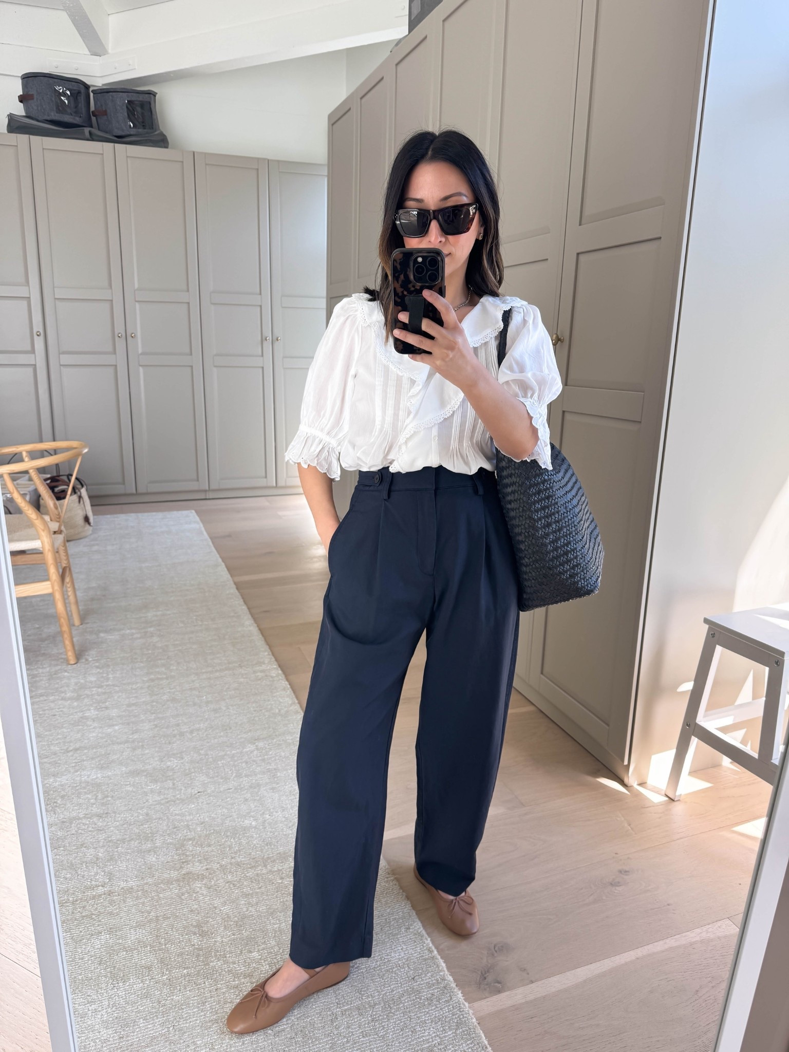 Obsessed with these Madewell drapey twill trousers in the regular length. 

Madewell Drapey twill trousers regular size 2
Madewell Blaire top size small
Madewell woven tote 
Celine sunglasses 
Loeffler Randal flats 5.5

Petite style, spring outfits 2026, work outfits 


#LTKSeasonal #LTKPetite #LTKootd