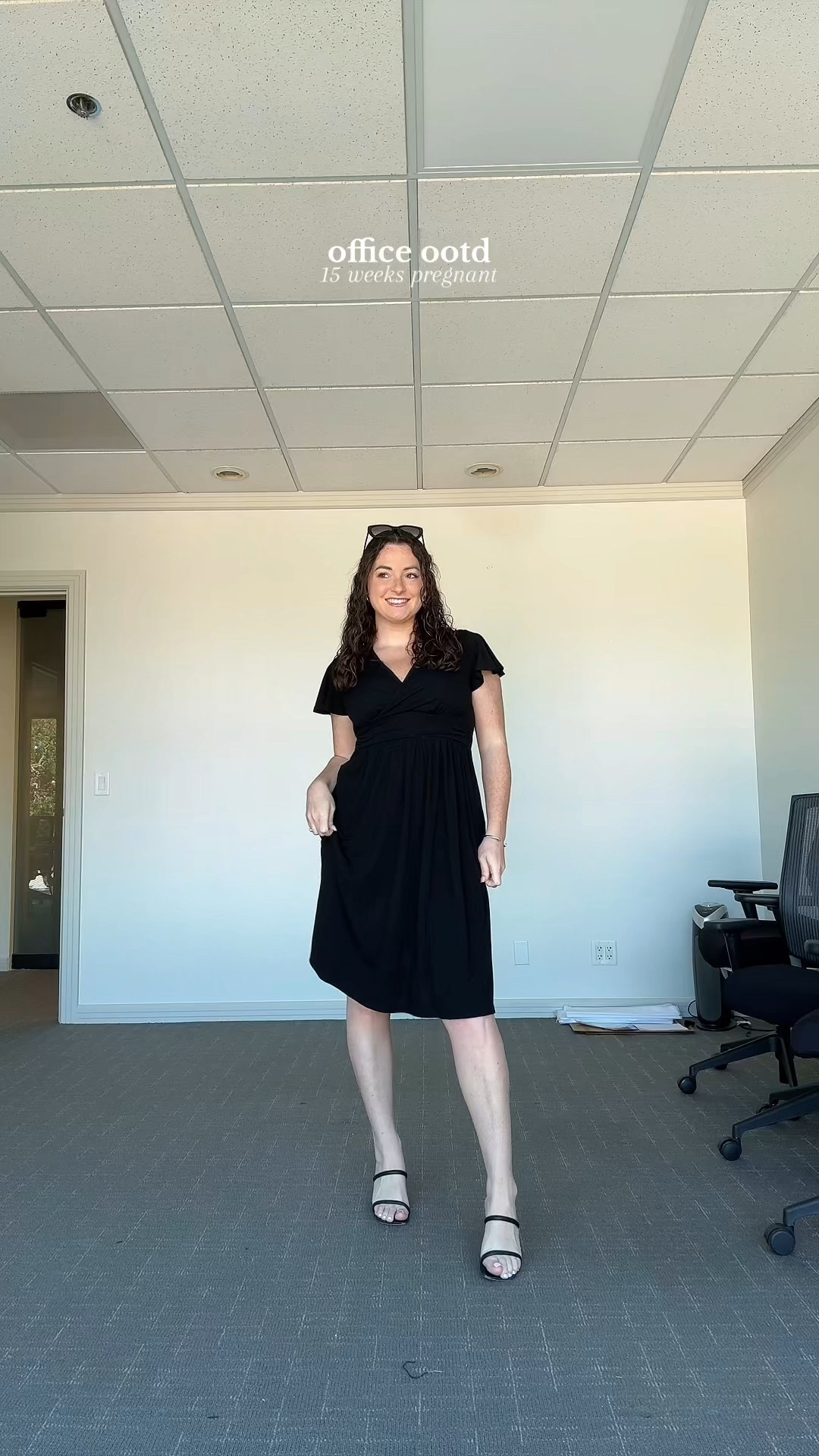 15 weeks pregnant office ootd💻🤰🏻

#LTKWorkwear #LTKBump