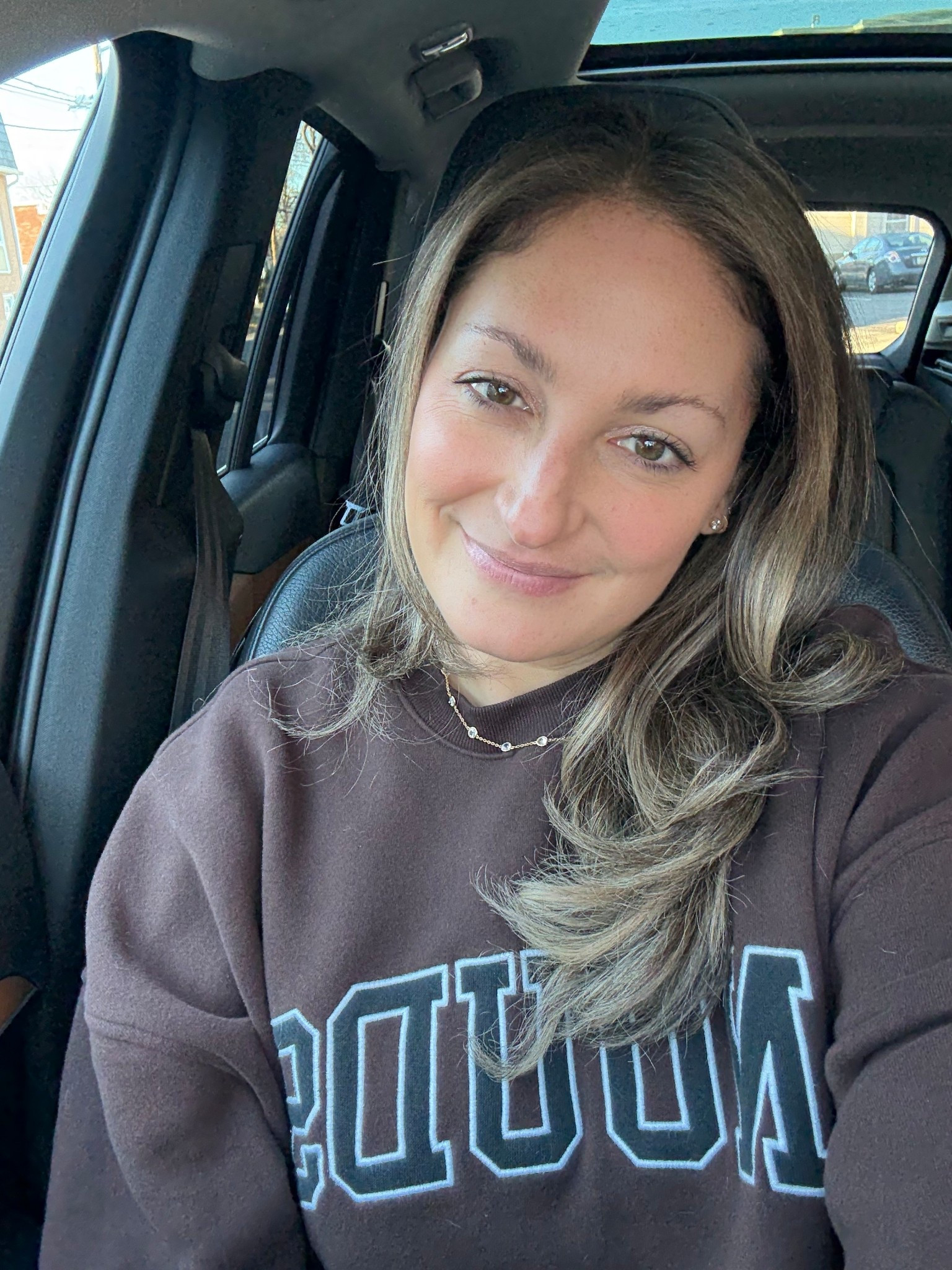 Cozy sweatshirt on repeat! 

#LTKSeasonal #LTKmomlife #LTKootd