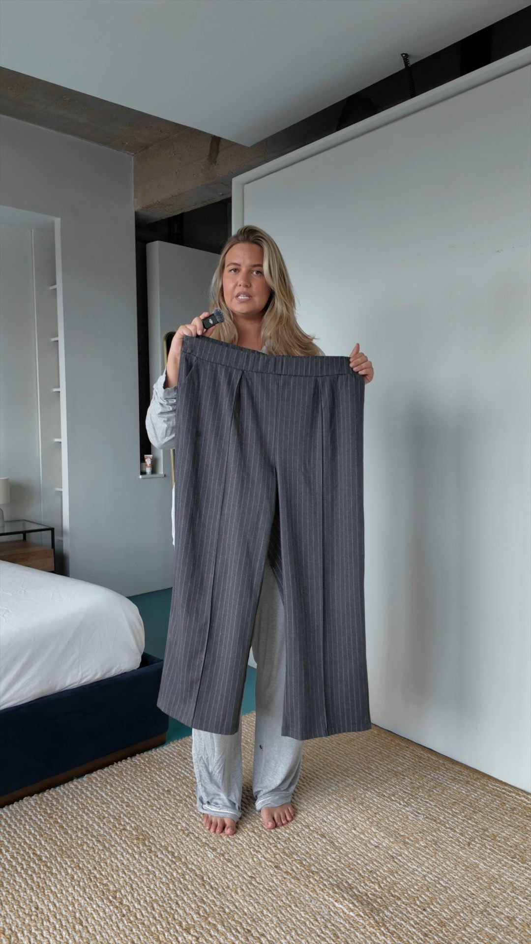 My viral autumn midsize outfit:

Chelsea peers grey pyjamas - UK 18
H&M comfy trousers - XXL
Uniqlo Airism t-shirt - XL
Adidas sambas trainers
Grey cardigan knit - XL
RAYBAN sunglasses 
Polene bag numero Dix - can’t link
ASOS trench coat - UK 18 