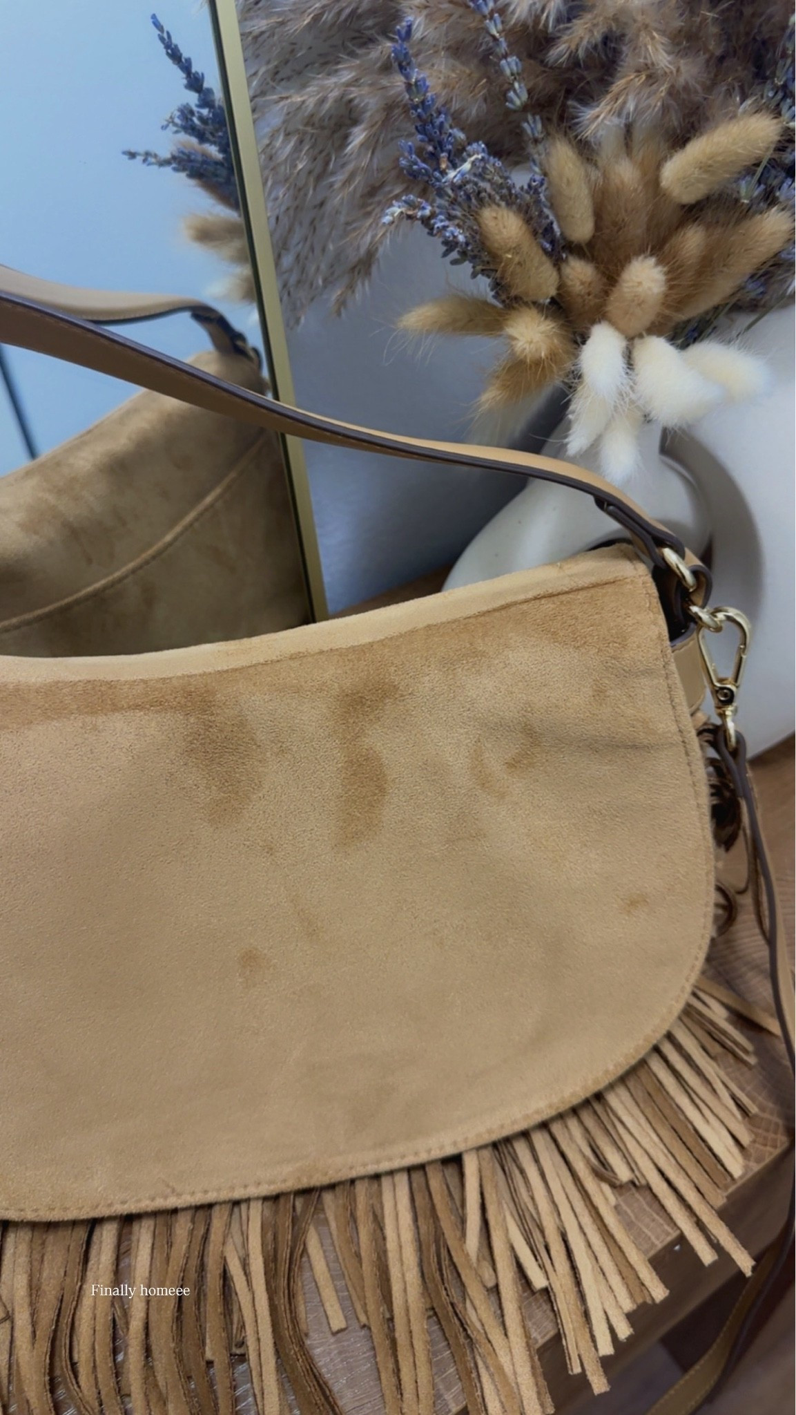 It’s gorgeous . 
Brown fringe bad so perfect for fall

#LTKootd #LTKgrwm #LTKdayinmylife