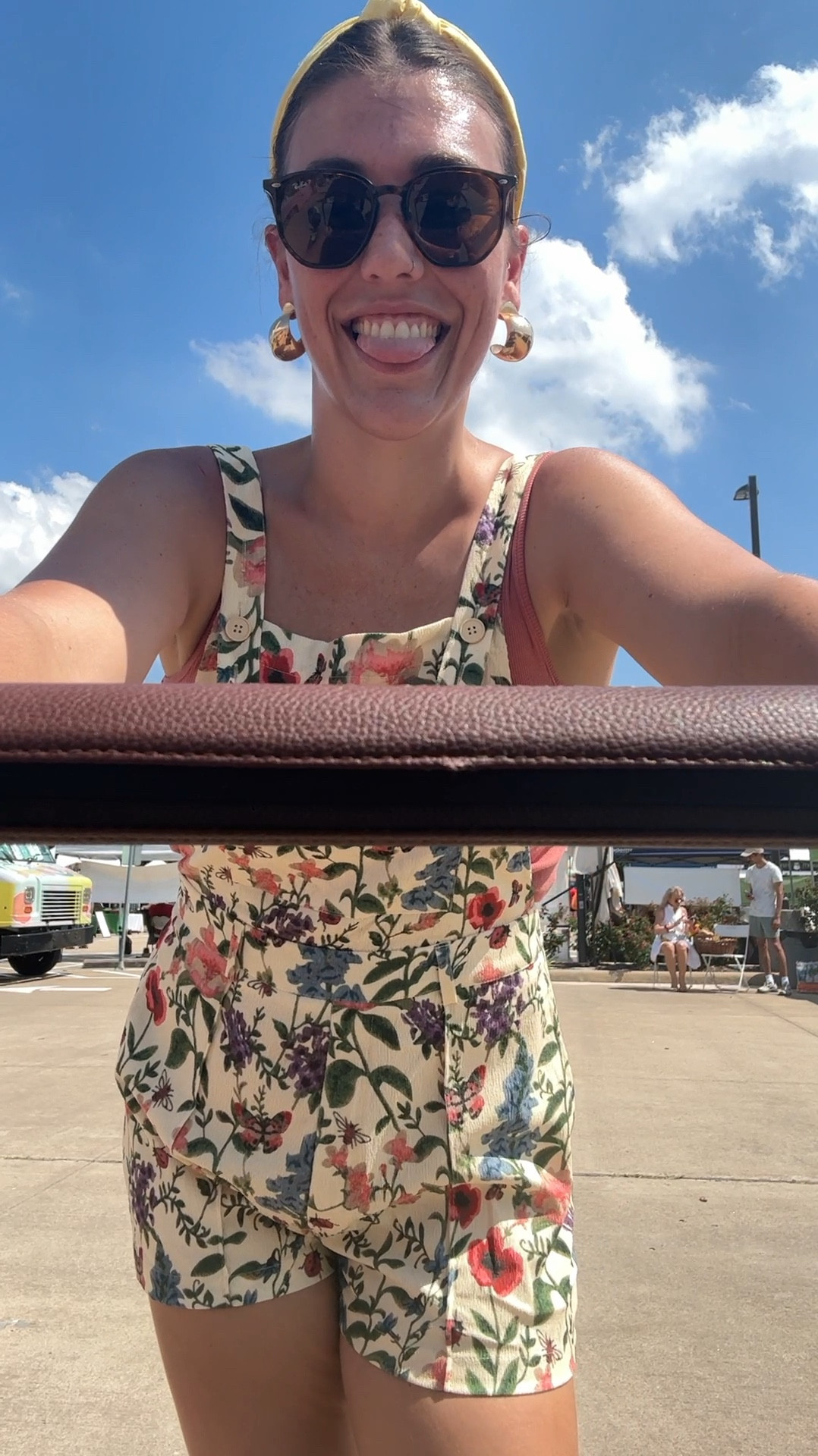 Farmers market fit! #rachonlife #momlife #stayathomemom #sahm #sahmlife #yesmom #toddlermom #momofboth #momoftwo #girlmom #millennialmom #gentleparenting #marriedlife 

#LTKFindsUnder50 #LTKVideo #LTKSeasonal