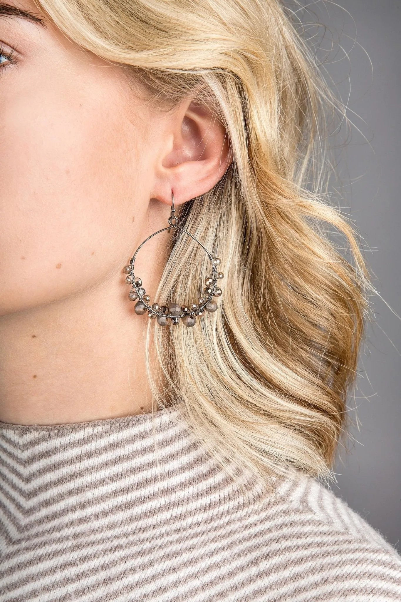 Refreshing Beaded Hoop Earring | Saachi