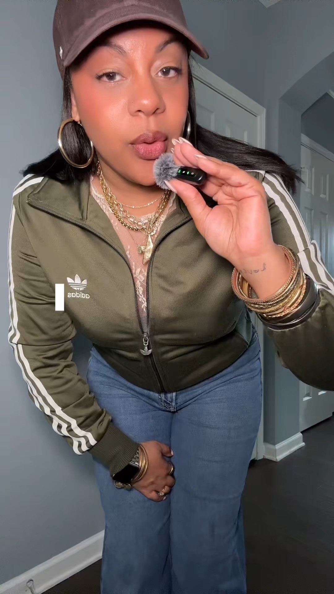 A little chic, casual and comfy spring outfit! 

#LTKmomlife #LTKootd #LTKMidsize