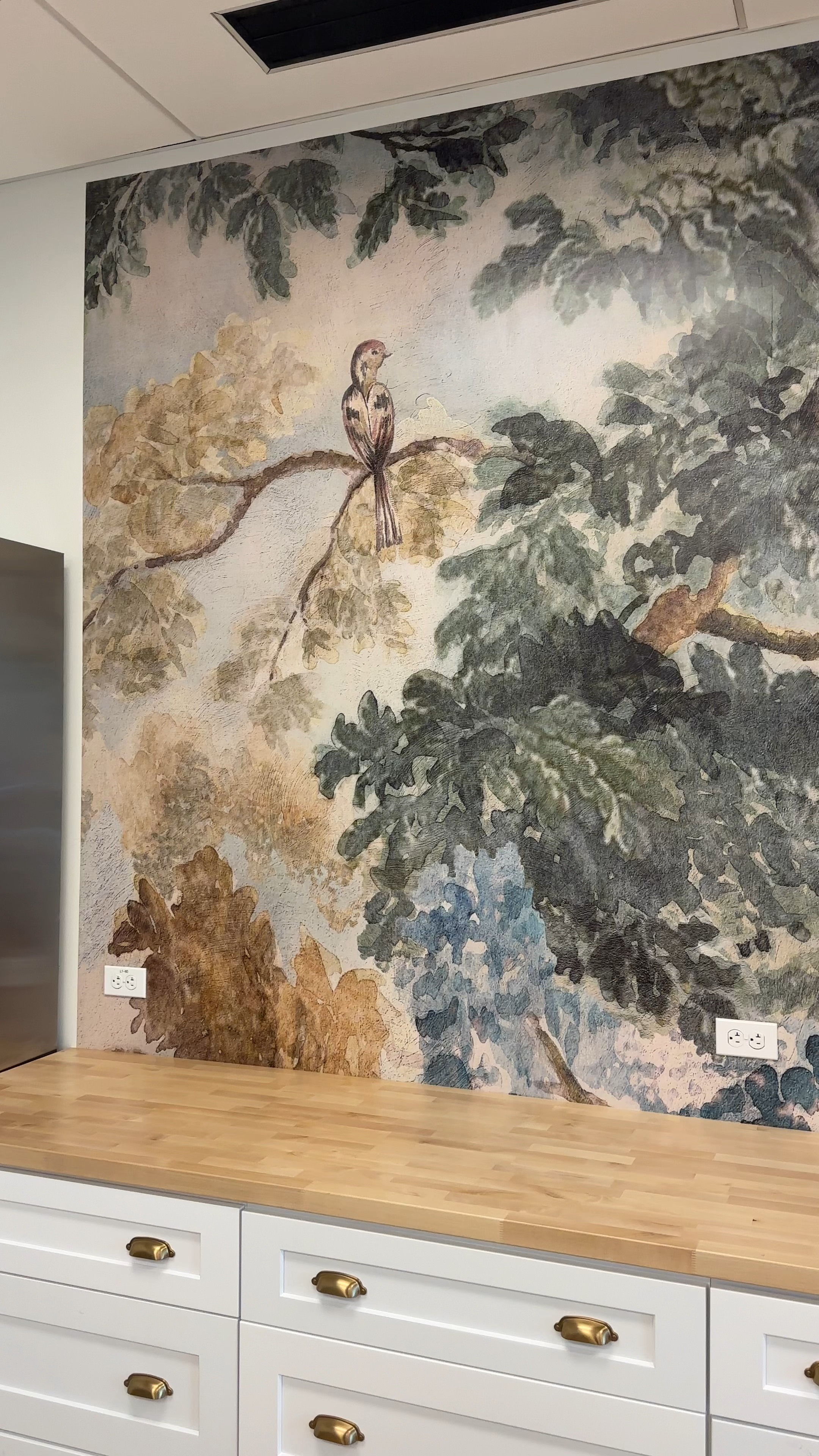 Just installed this beautiful mural at a commercial clients office! It’s gorgeous! 

#LTKhome