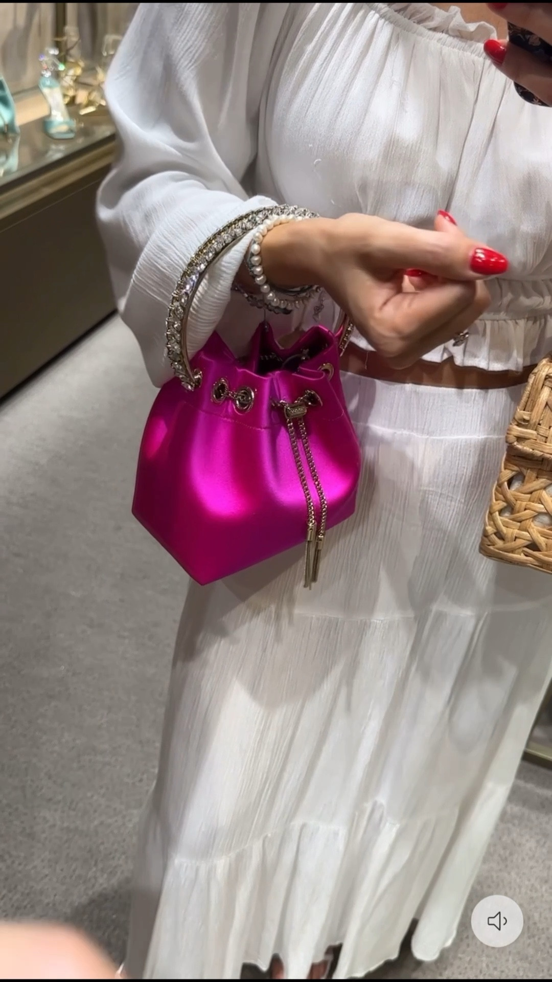 Wishlist it bag! Who knows when I’d use it but it sure would look pretty on my dresser 💖 Jimmy Choo always knows how to make the ladies swoon 💎

#LTKItBag

#LTKWedding #LTKValentine #LTKSaleAlert