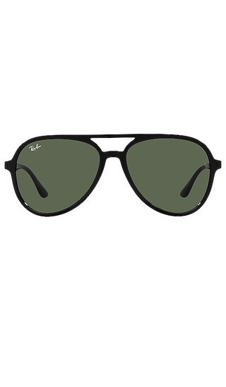 Ray-Ban Aviator in Black. | Revolve Clothing (Global)