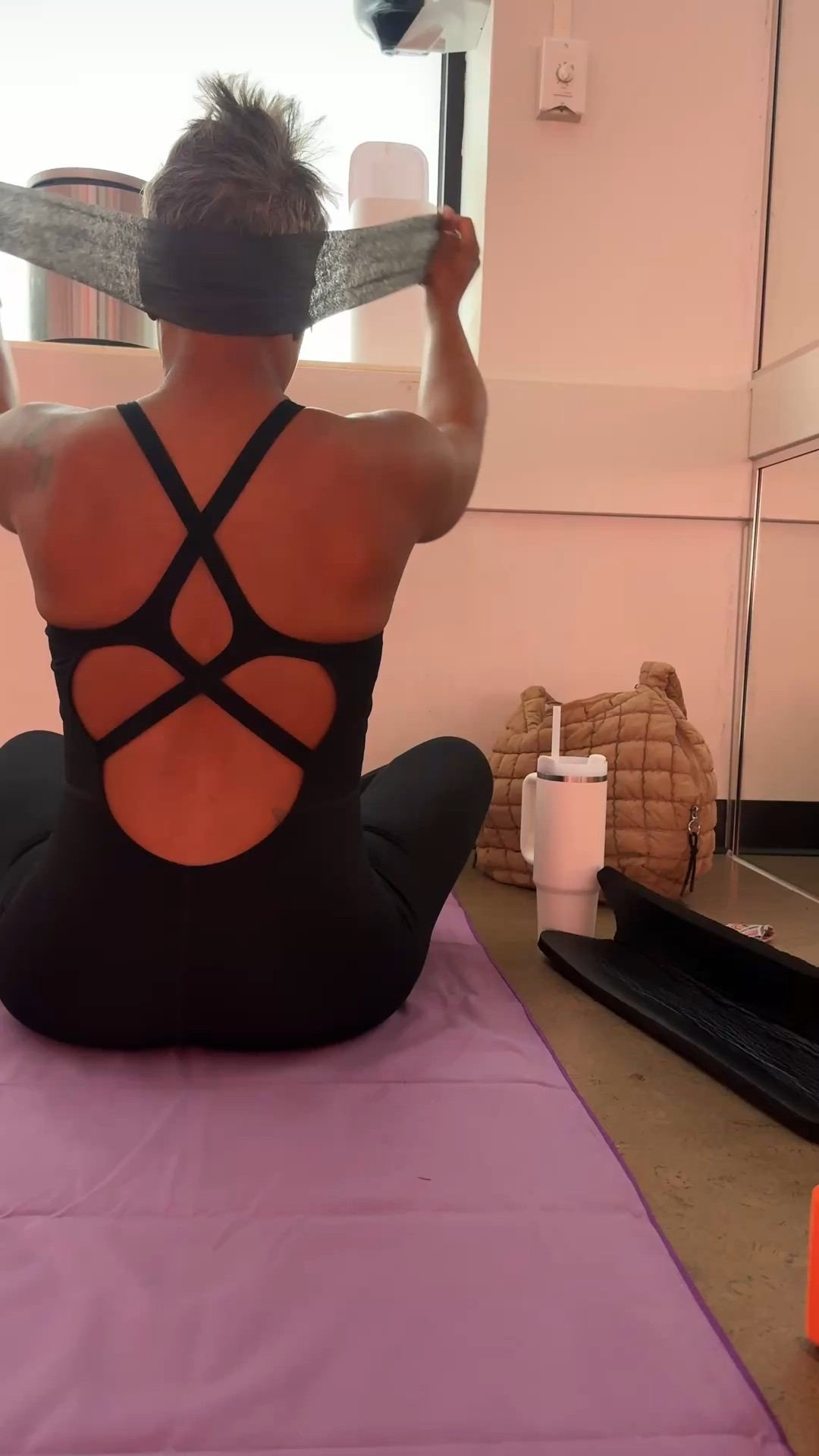 Fuel & Focus.✨

For sizing reference: I'm 5'2 | 150lbs | ftts | wearing a small

Disclaimer: some items may be limited availability 😫 but tagging a few similar pieces and linking what’s available! 🫶🏽

#wellness #hotyoga #haircare #fitnessgoals #hairgoals #gymoutfit #healthandwellness #outfitinspo #flyageless #midlife #fashionover40 #stylereel #LTKStyle #ootd #outfitcheck #outfitdetail #fitcheck #fashionover40 #casualchic #fashionreelcreator #silverhair #whattowearnow #greyhair #streetsyle #outiftinspo #founditonamazon #casualchicstyle #amazonfinds

#LTKActive #LTKStyleTip #LTKOver40