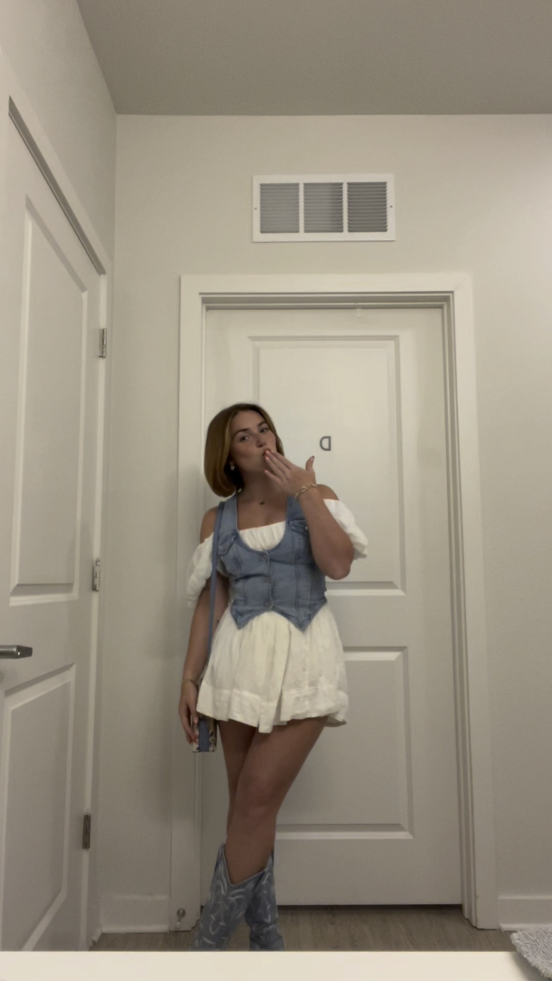 A little night out in the country 

#LTKSeasonal #LTKVideo #LTKStyleTip