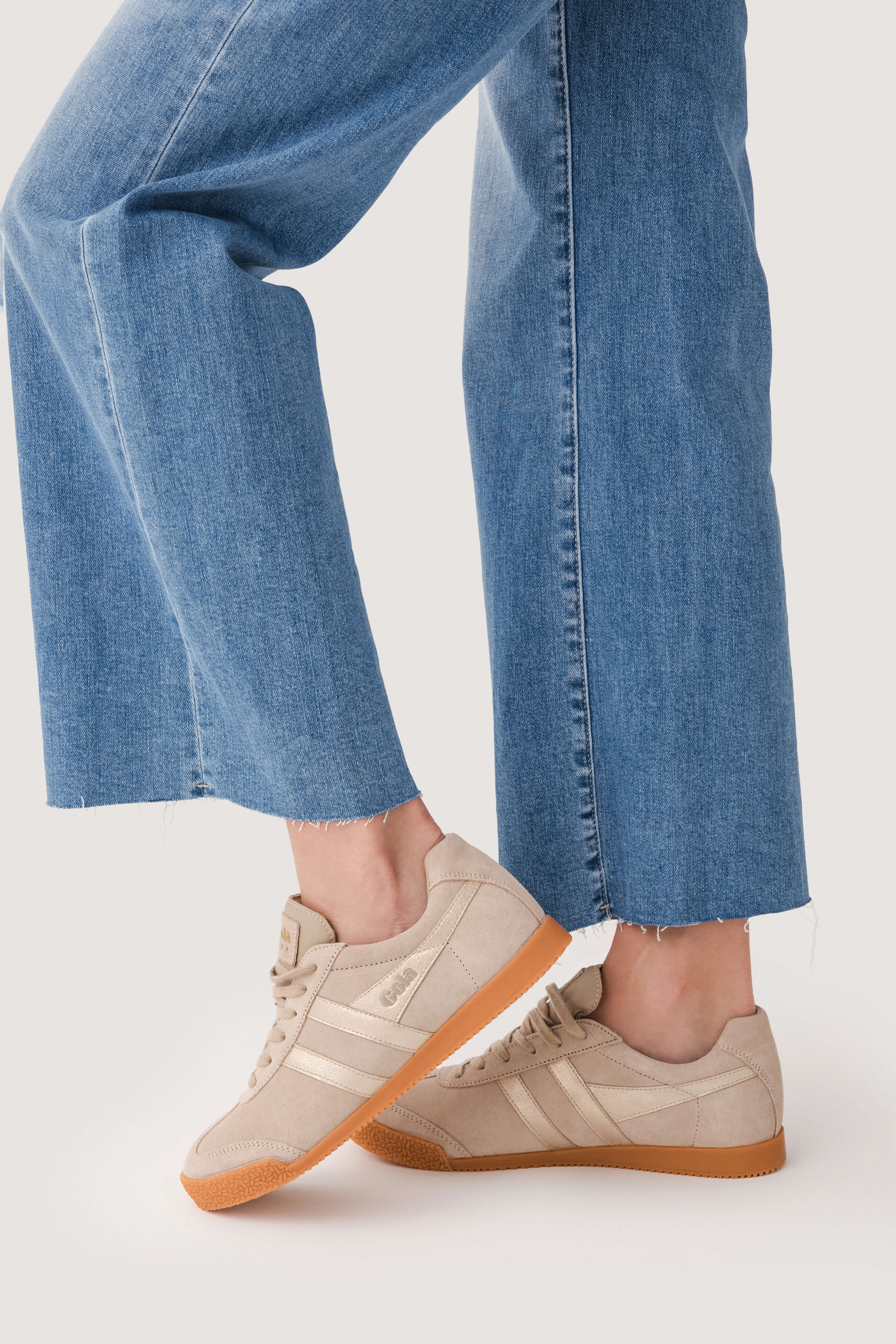 Gola Harrier Mirror Sneakers | Social Threads