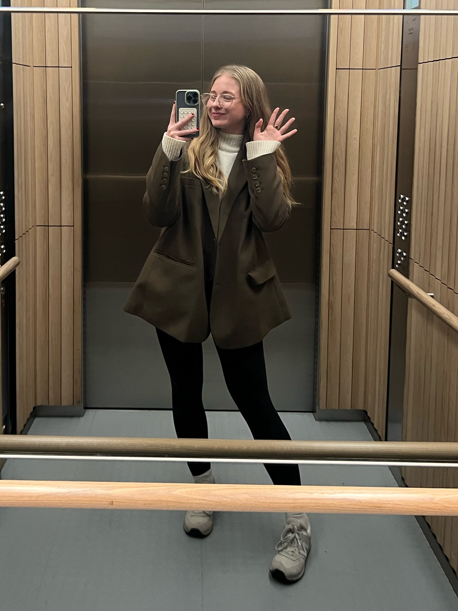 Sporty corporate vibes 🤎

#LTKaustralia #LTKworkwear